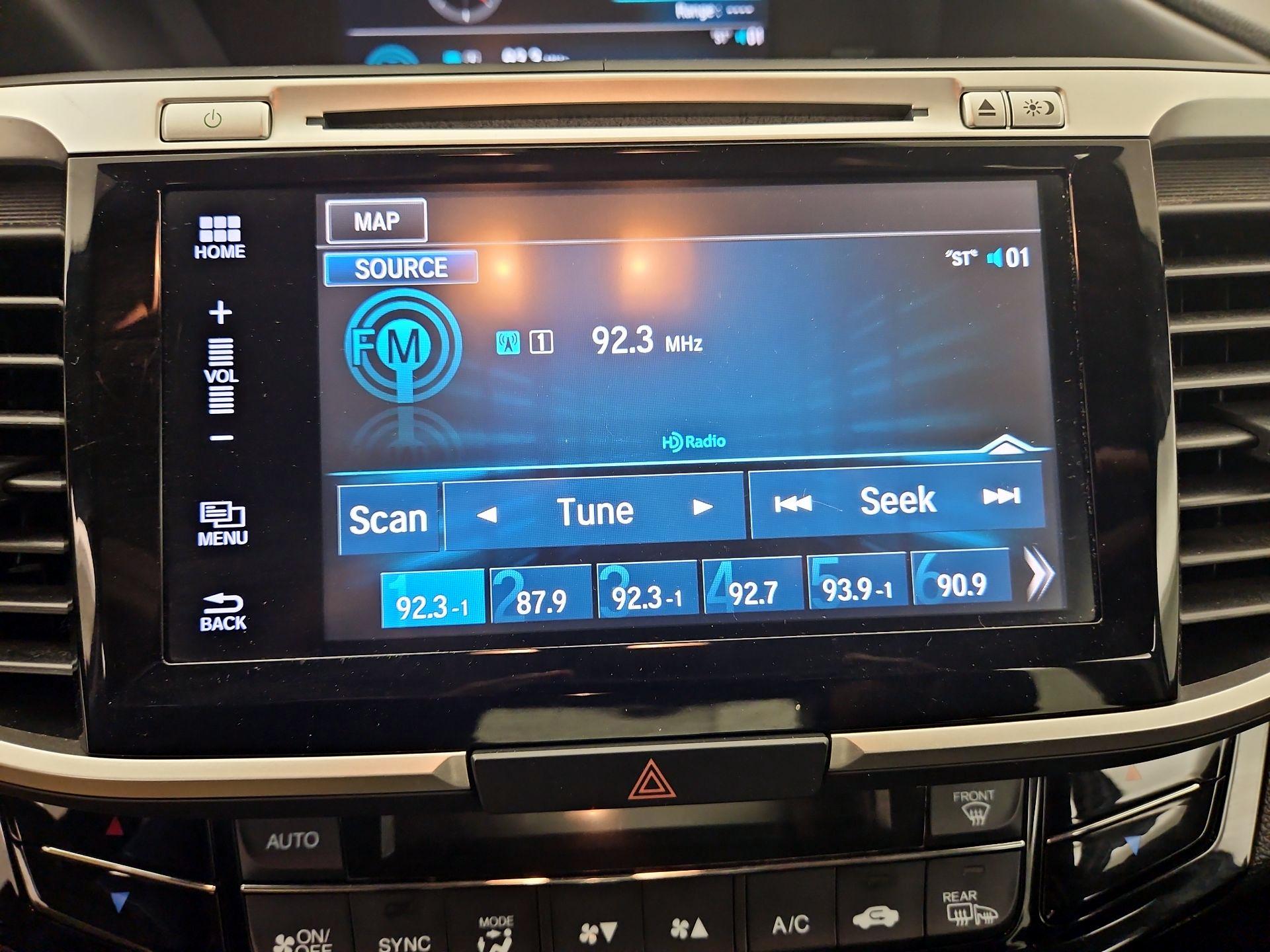 Thumbnail: 2017 Honda Accord - 16