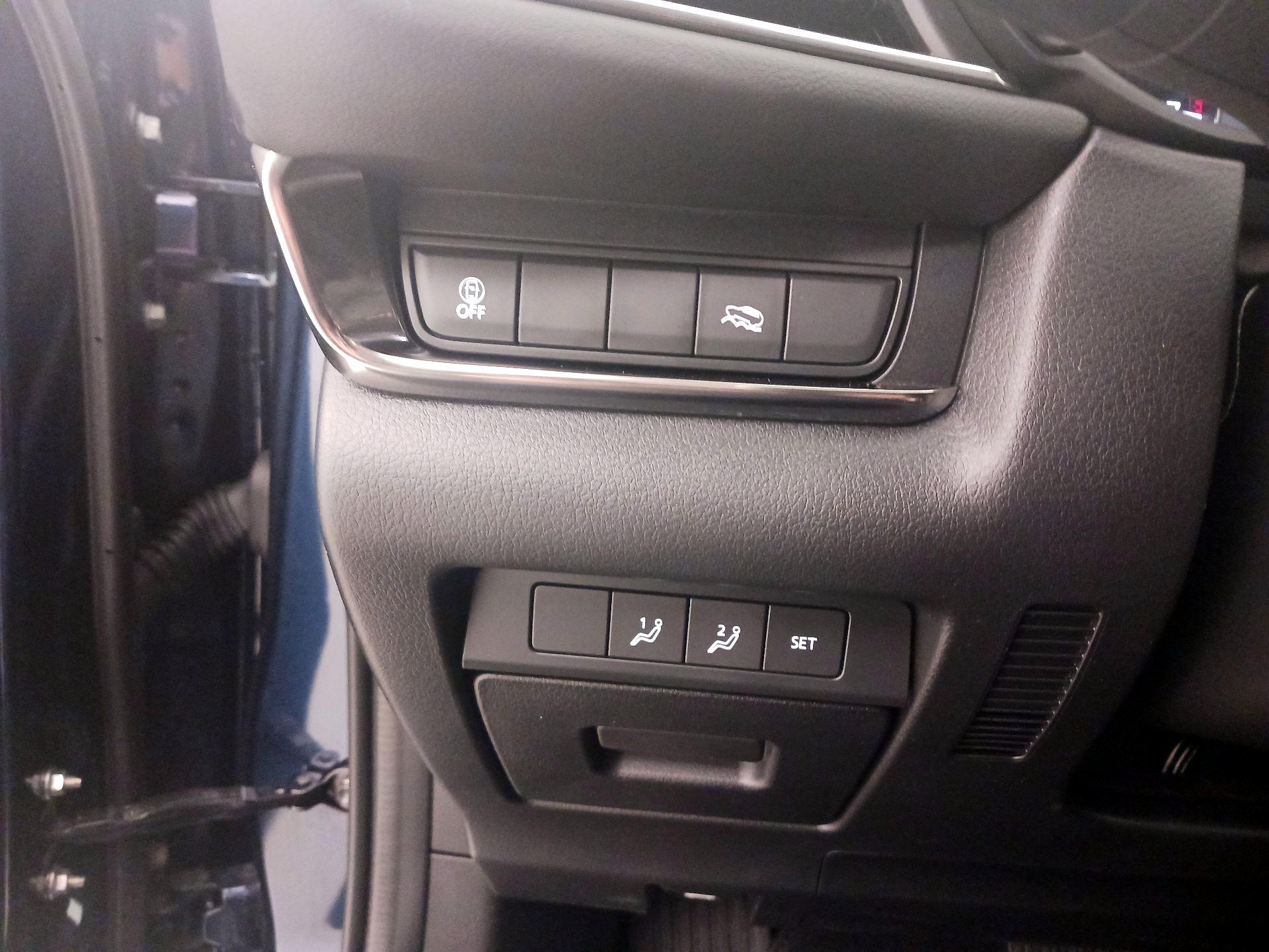 Thumbnail: 2023 Mazda CX-30 - 13