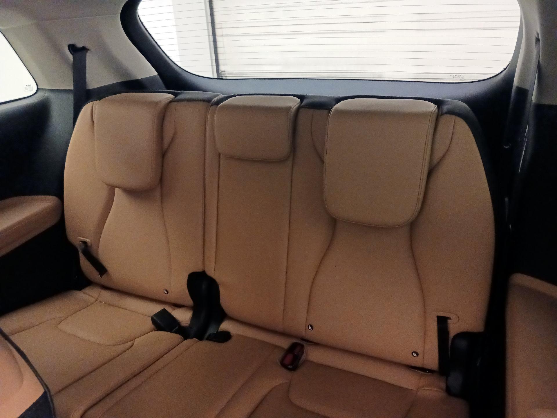 Thumbnail: 2022 Kia Carnival - 20