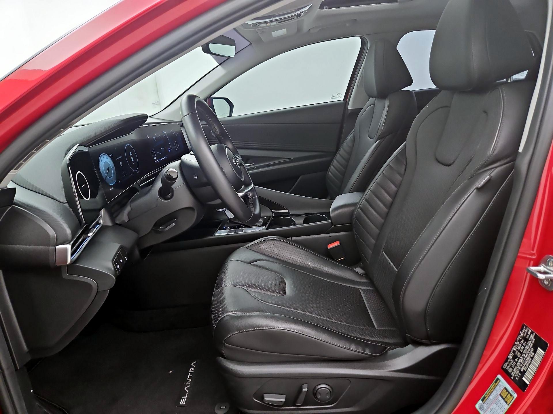 Thumbnail: 2022 Hyundai Elantra - 11