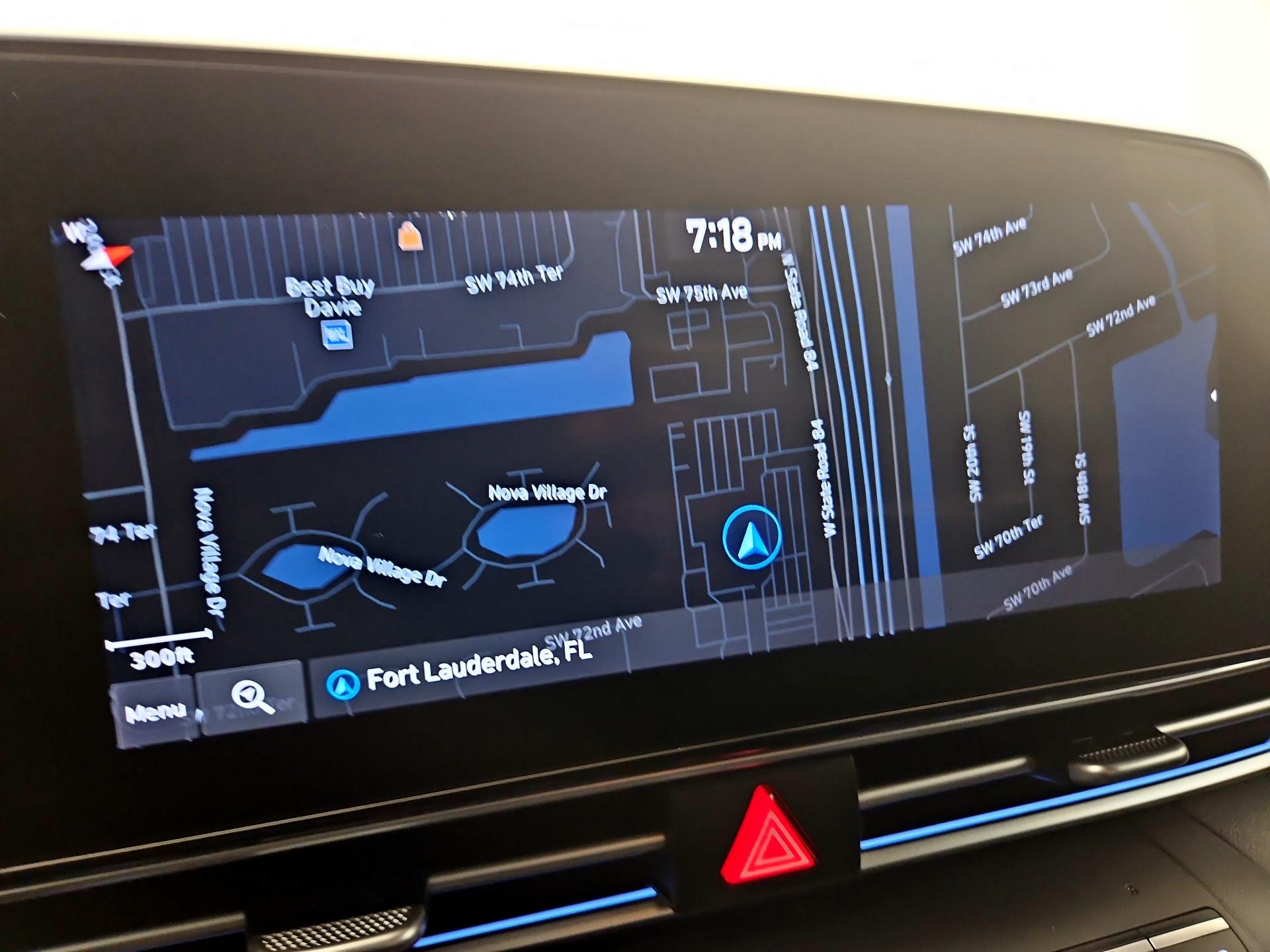 Thumbnail: 2022 Hyundai Elantra - 14