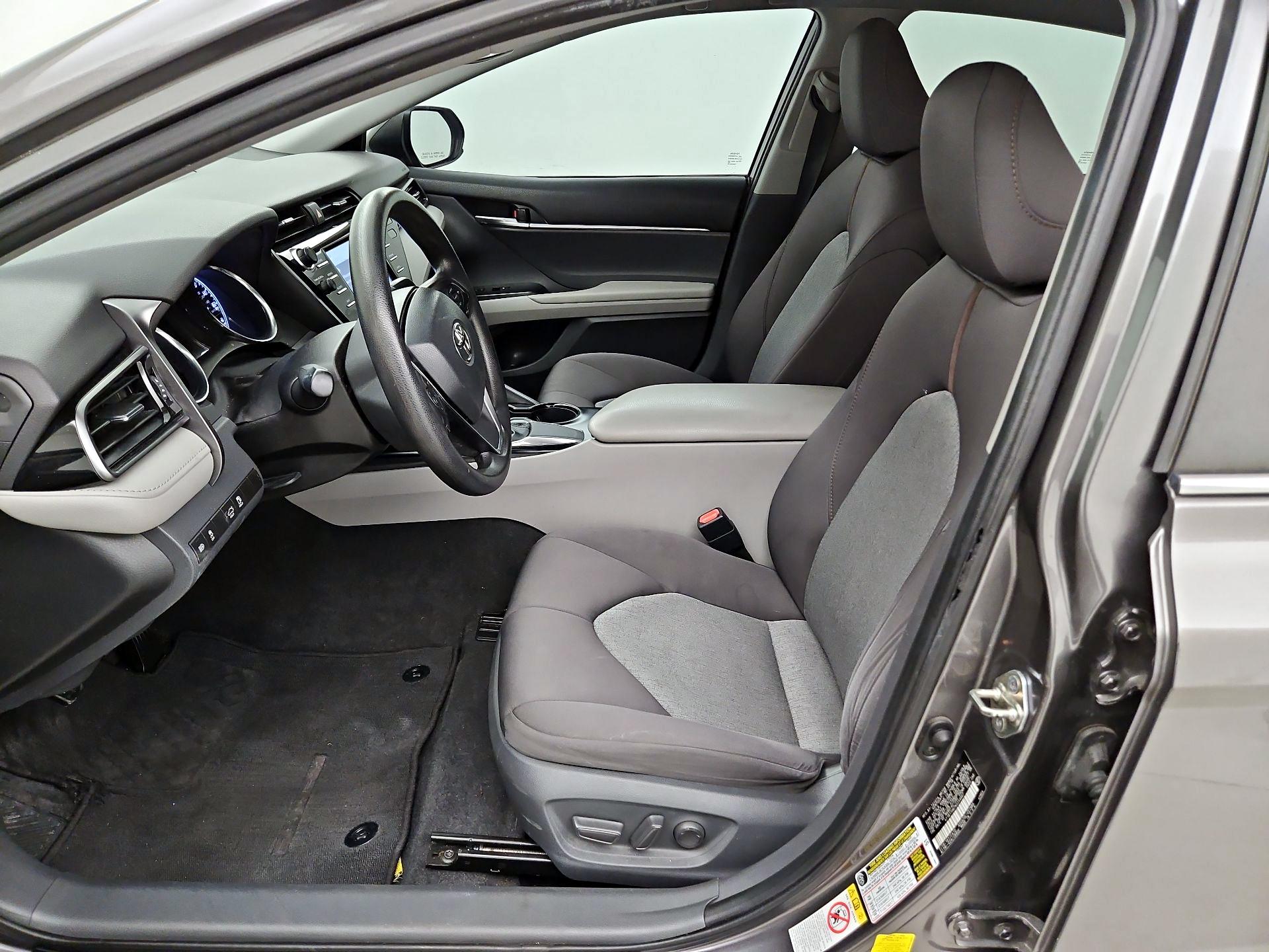 Thumbnail: 2019 Toyota Camry - 11