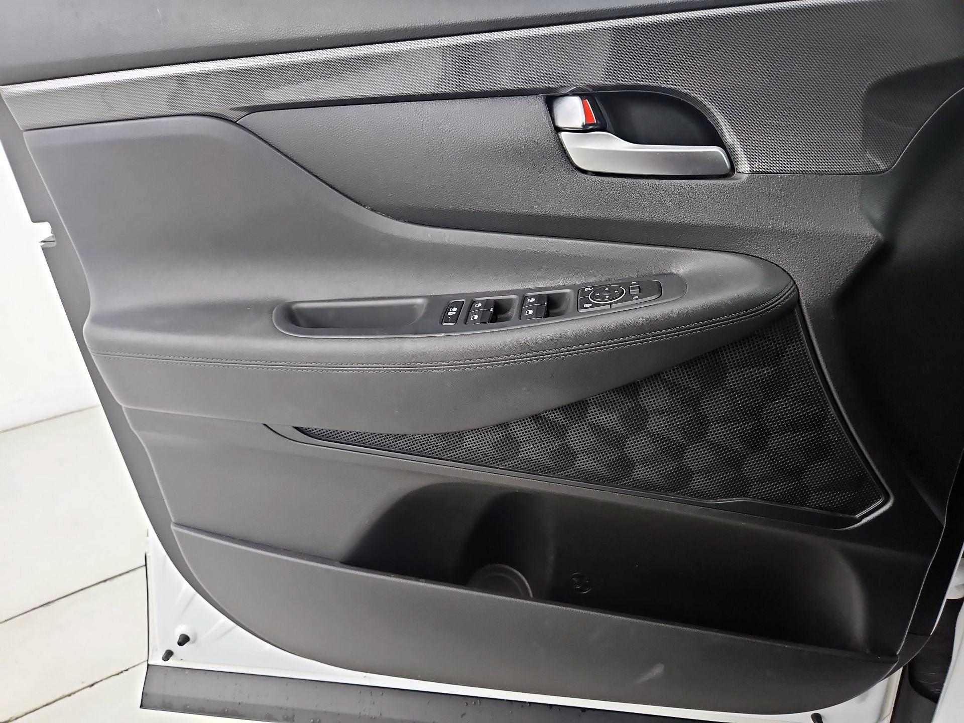 Thumbnail: 2022 Hyundai Santa Fe - 12