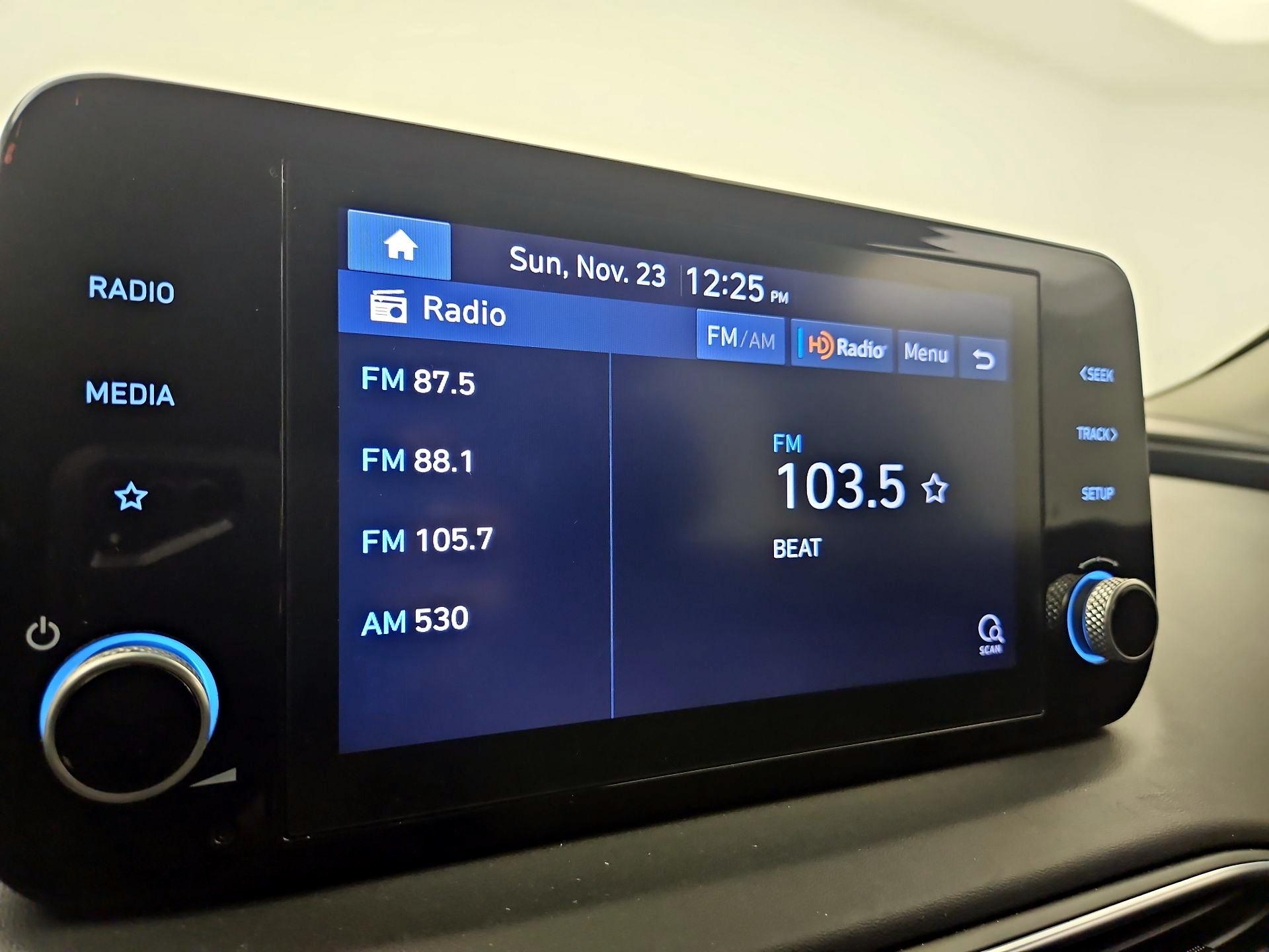 Thumbnail: 2022 Hyundai Santa Fe - 15