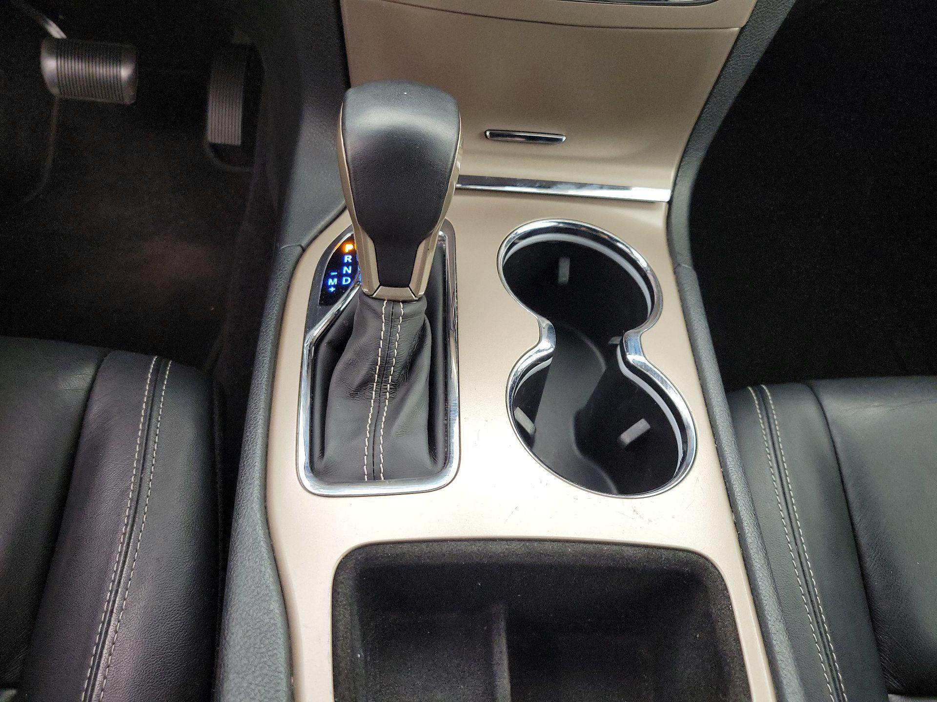 Thumbnail: 2017 Jeep Grand Cherokee - 17