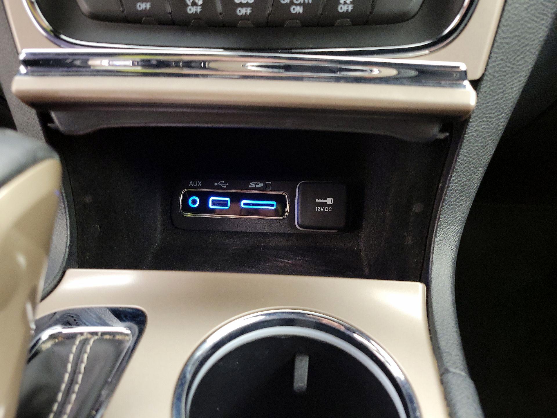 Thumbnail: 2017 Jeep Grand Cherokee - 18