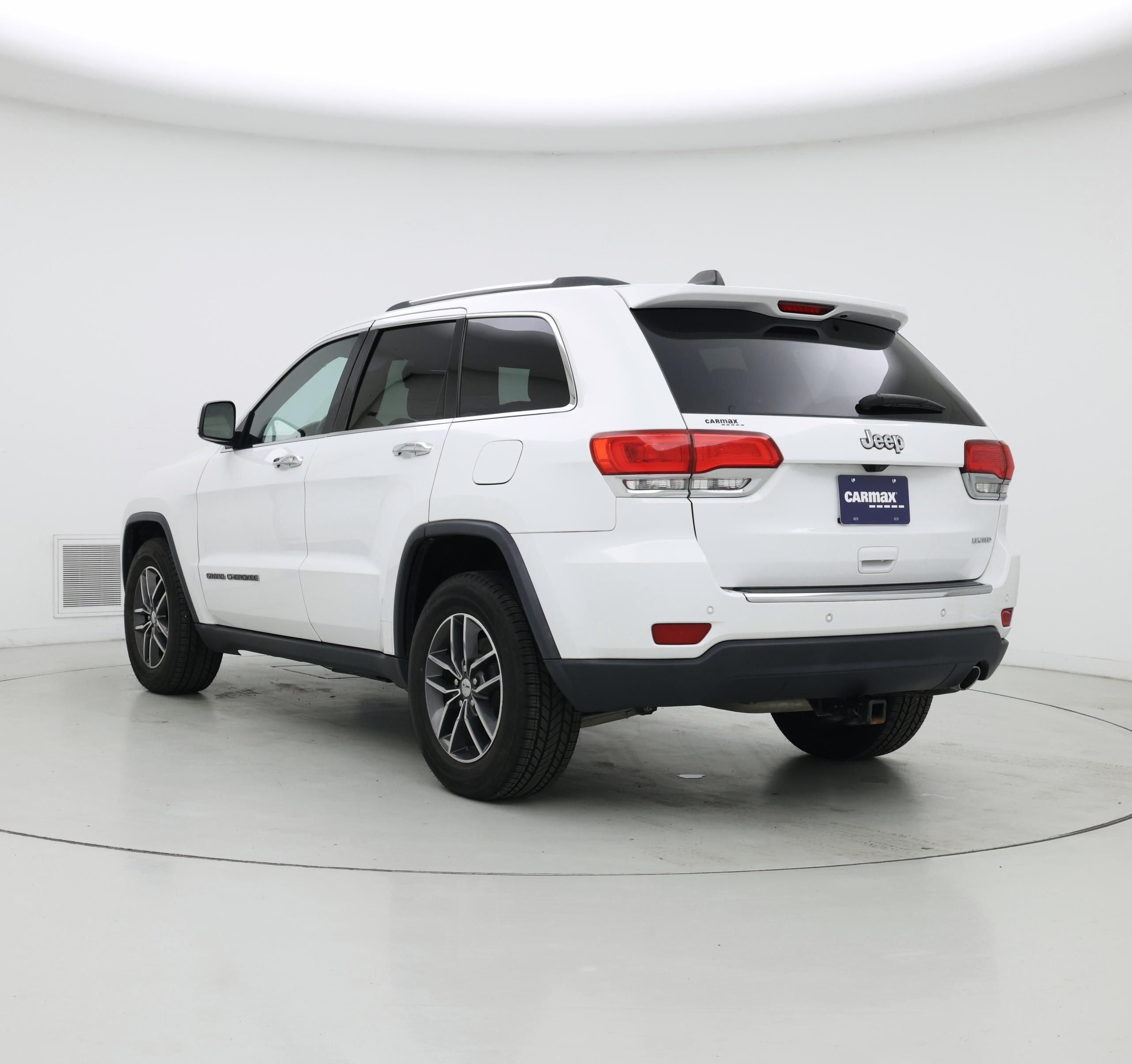 Thumbnail: 2017 Jeep Grand Cherokee - 2