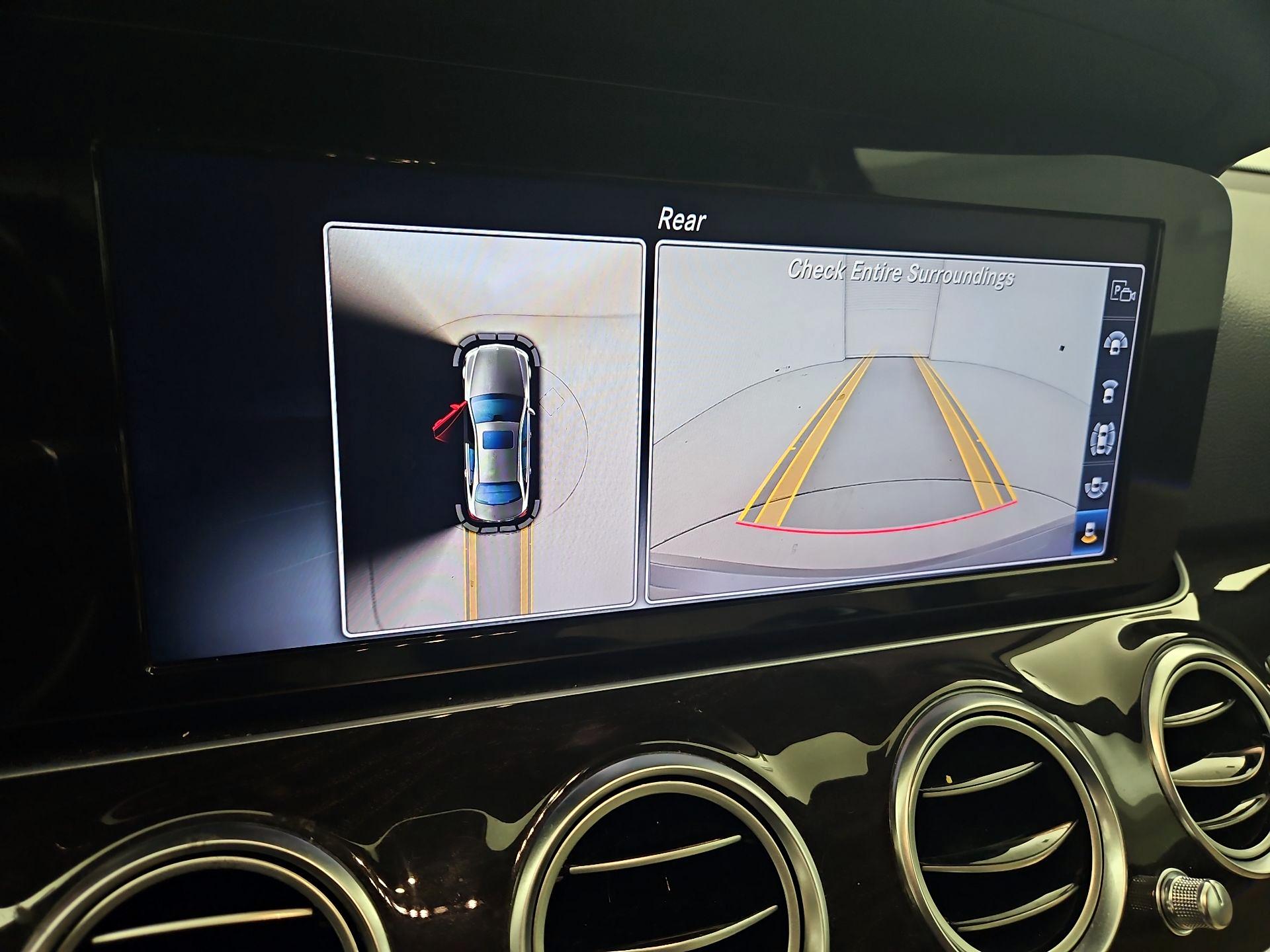 Thumbnail: 2019 Mercedes-Benz E-Class - 15