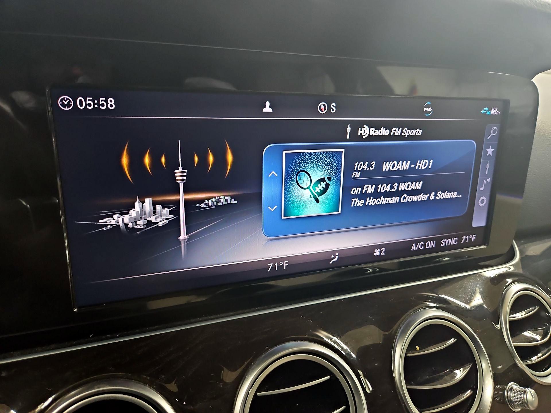 Thumbnail: 2019 Mercedes-Benz E-Class - 16