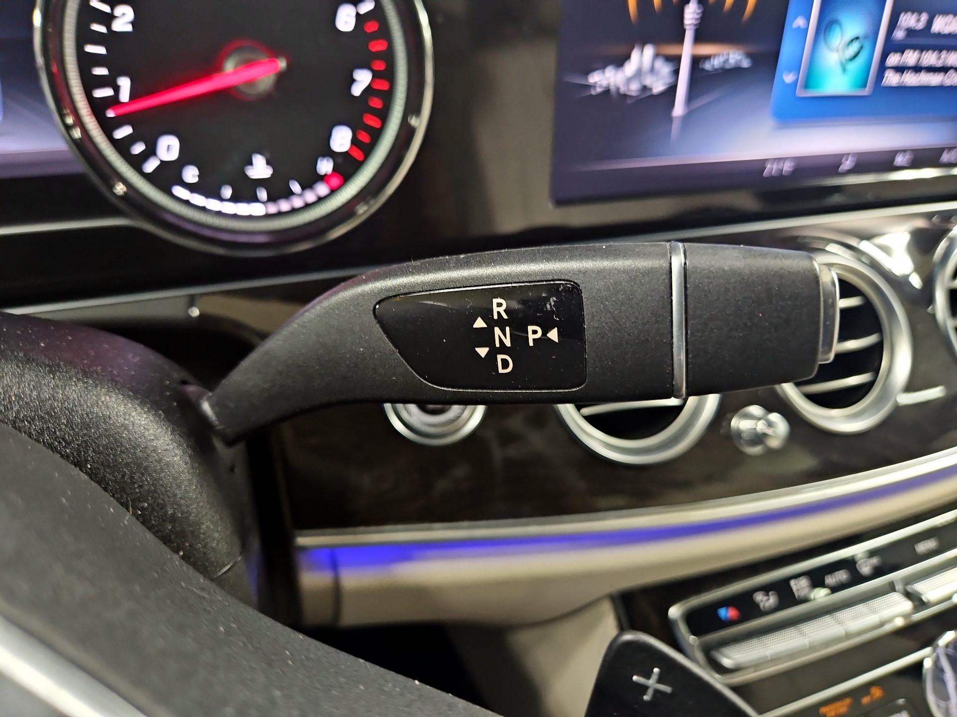 Thumbnail: 2019 Mercedes-Benz E-Class - 18