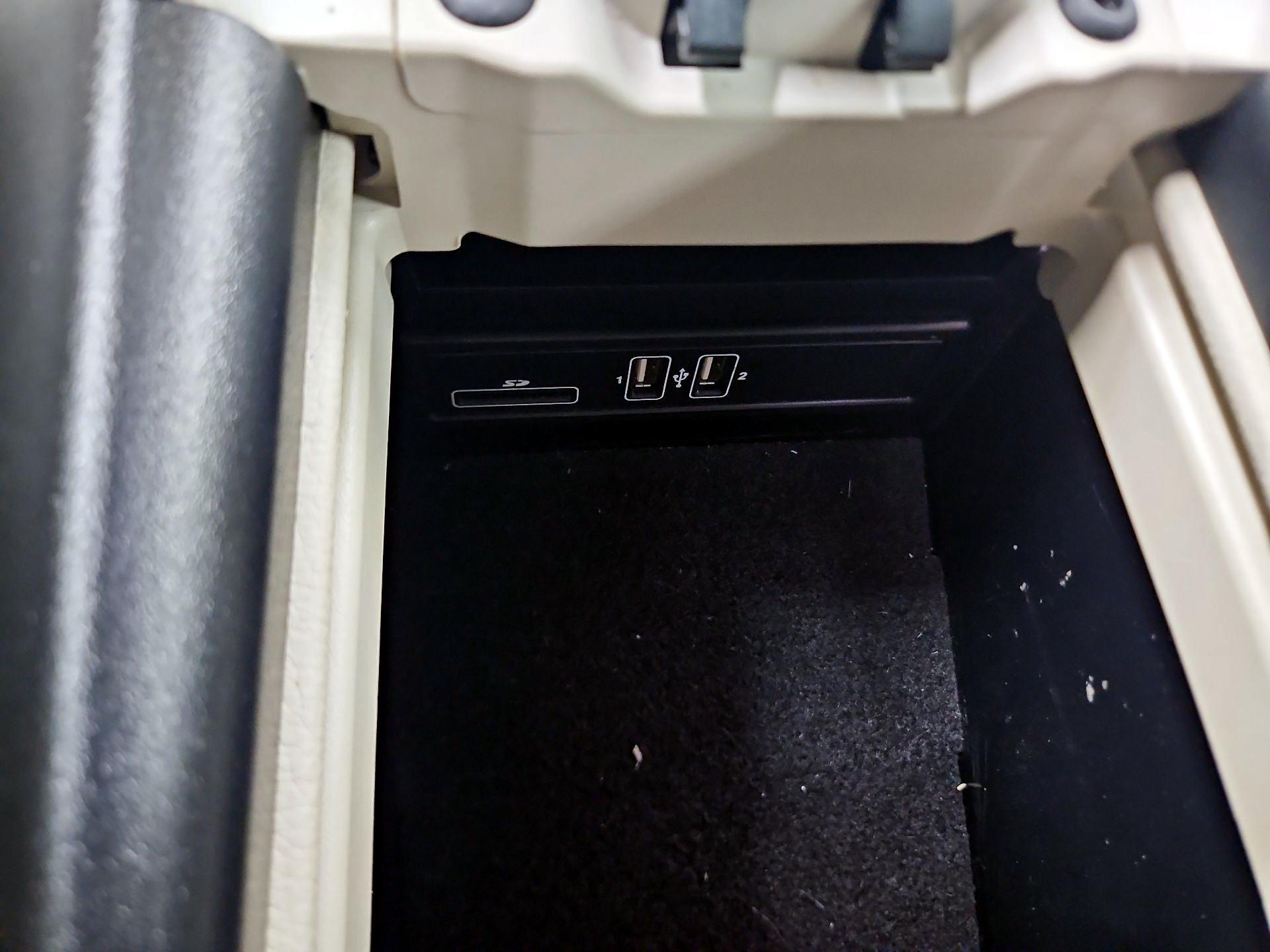 Thumbnail: 2019 Mercedes-Benz E-Class - 19