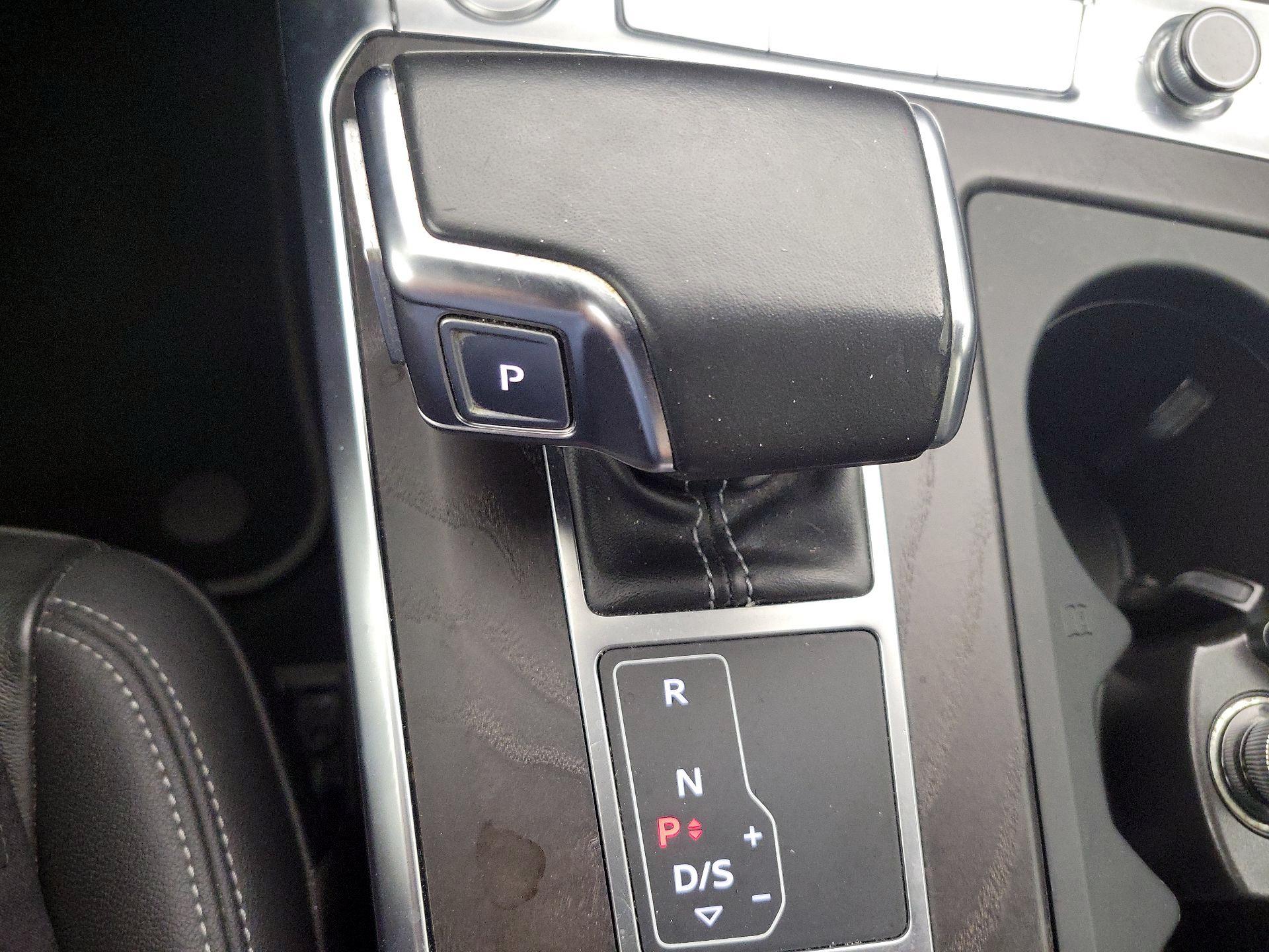 Thumbnail: 2020 Audi A6 - 17