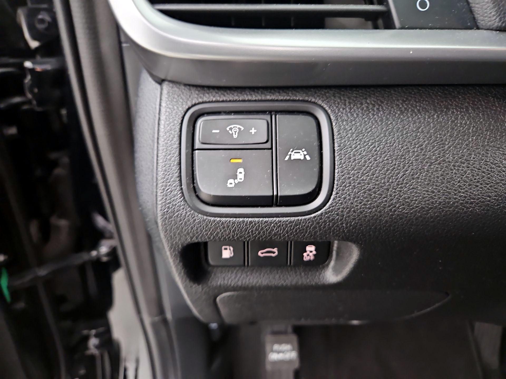 Thumbnail: 2019 Kia Optima - 13