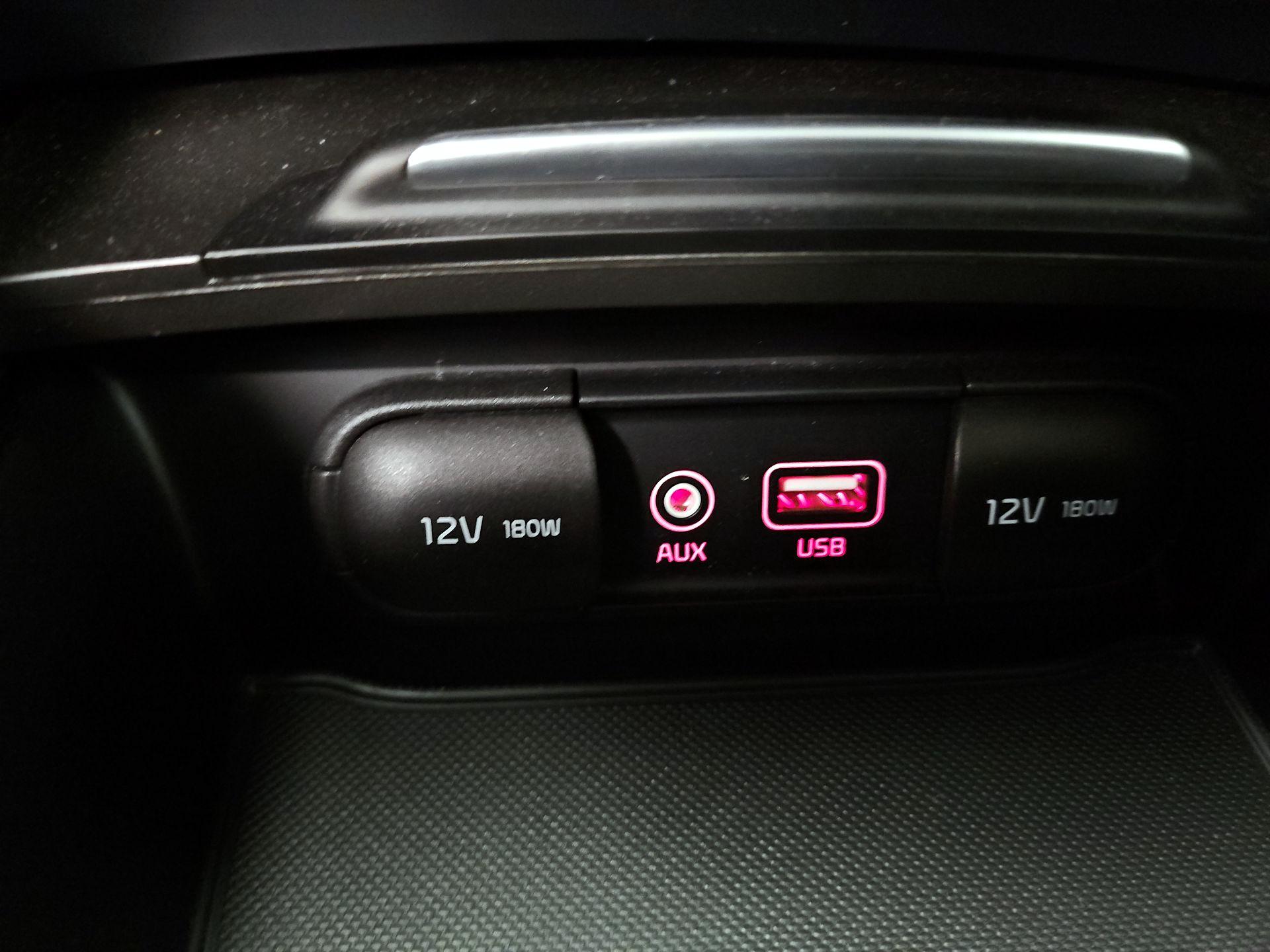 Thumbnail: 2019 Kia Optima - 18