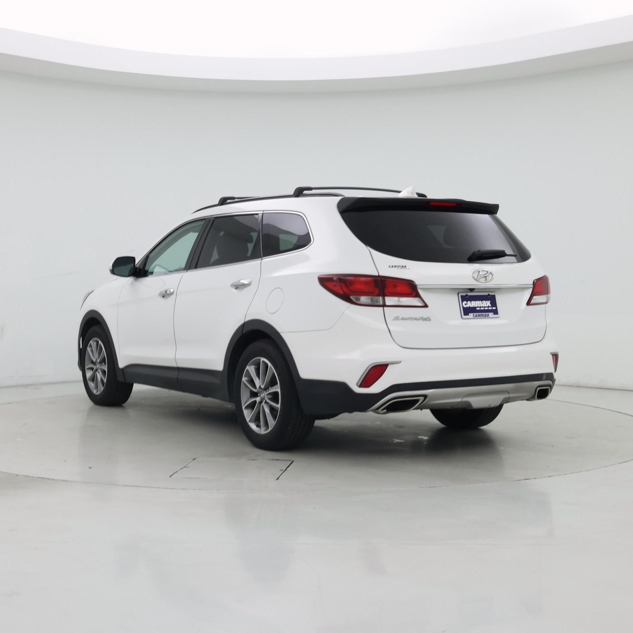 Thumbnail: 2018 Hyundai Santa Fe - 2