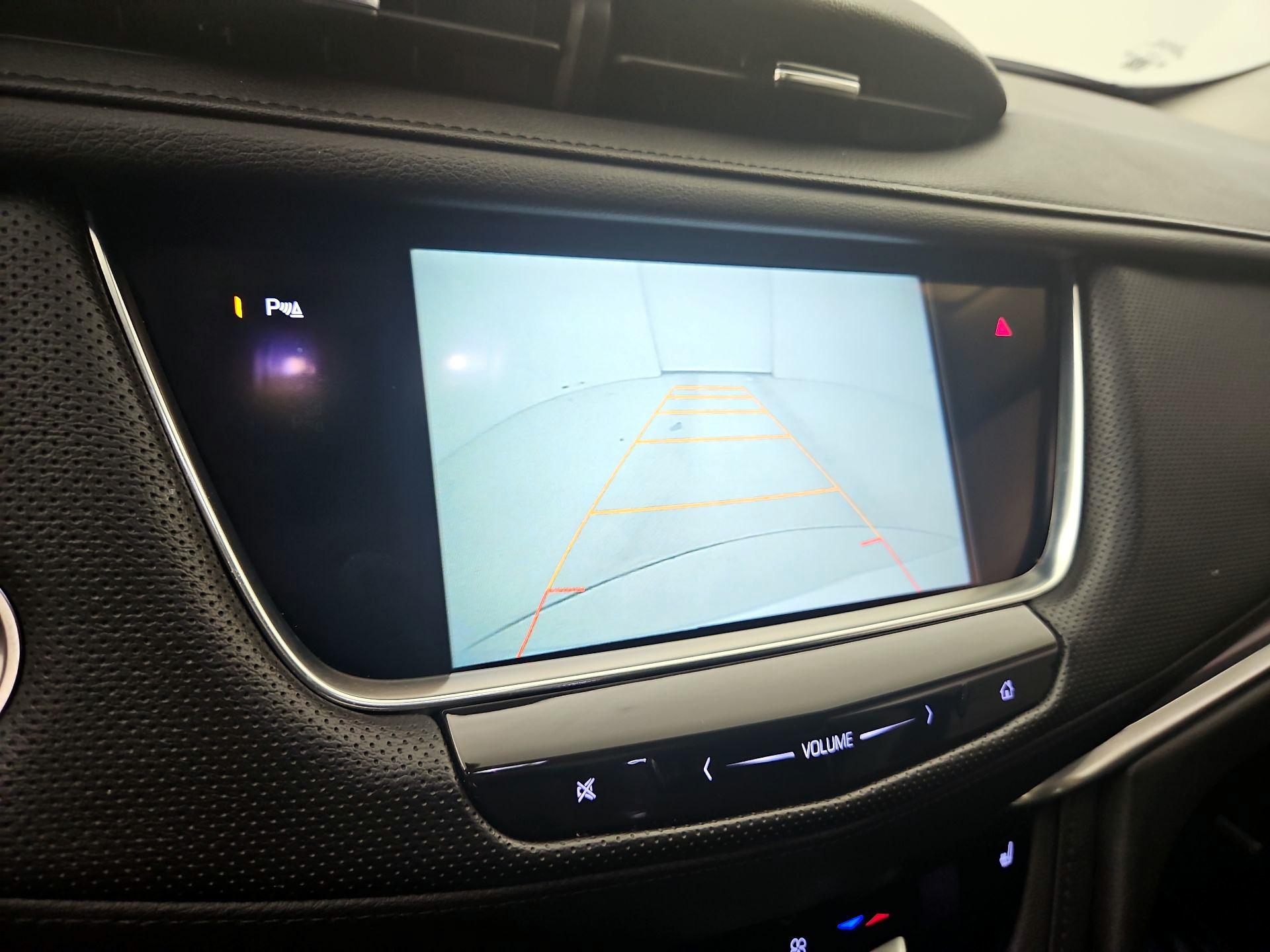 Thumbnail: 2017 Cadillac XT5 - 14