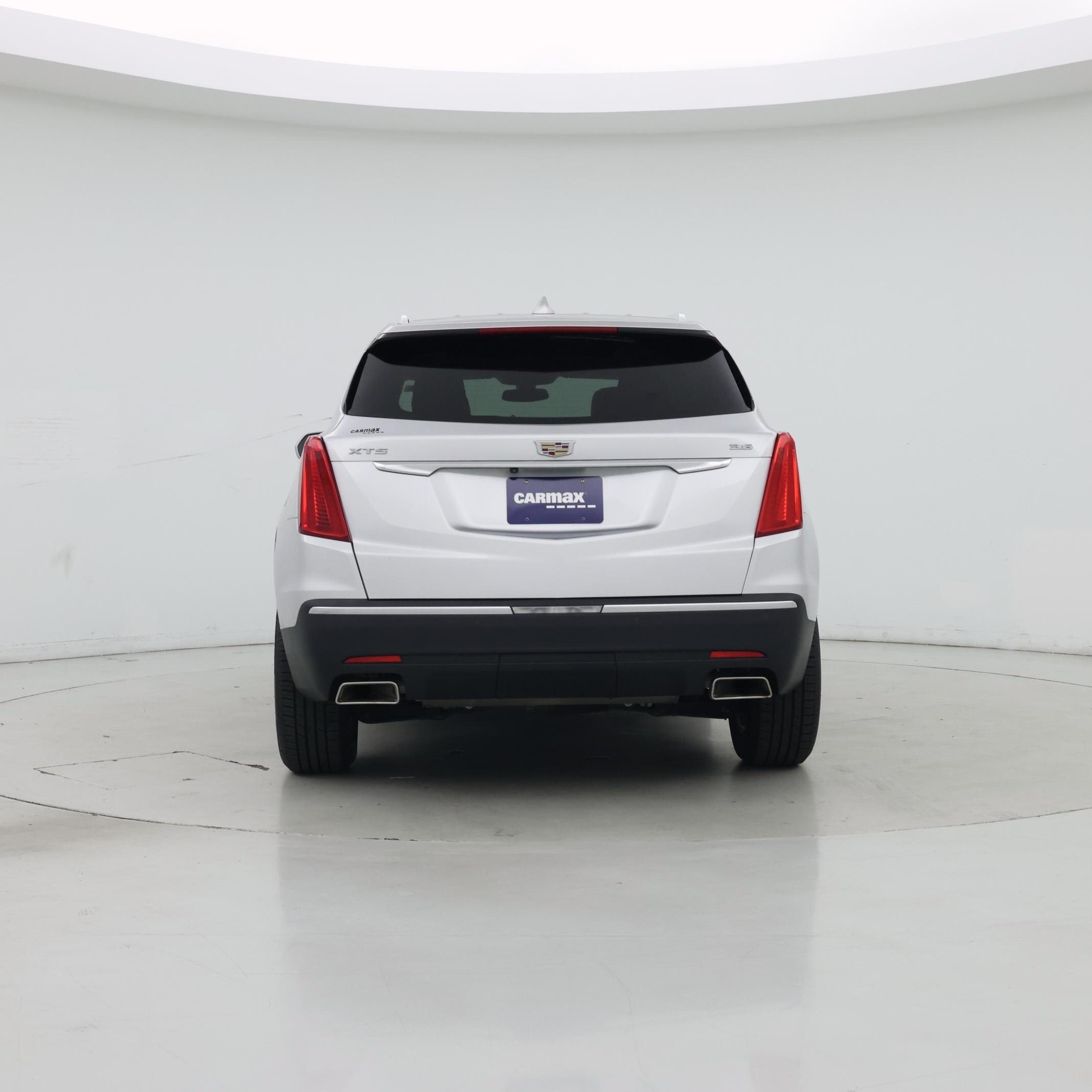 Thumbnail: 2017 Cadillac XT5 - 6