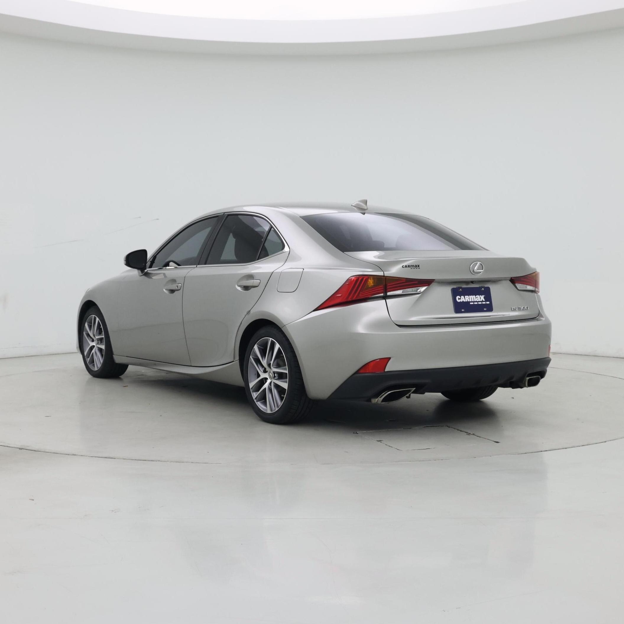 Thumbnail: 2019 Lexus IS - 2