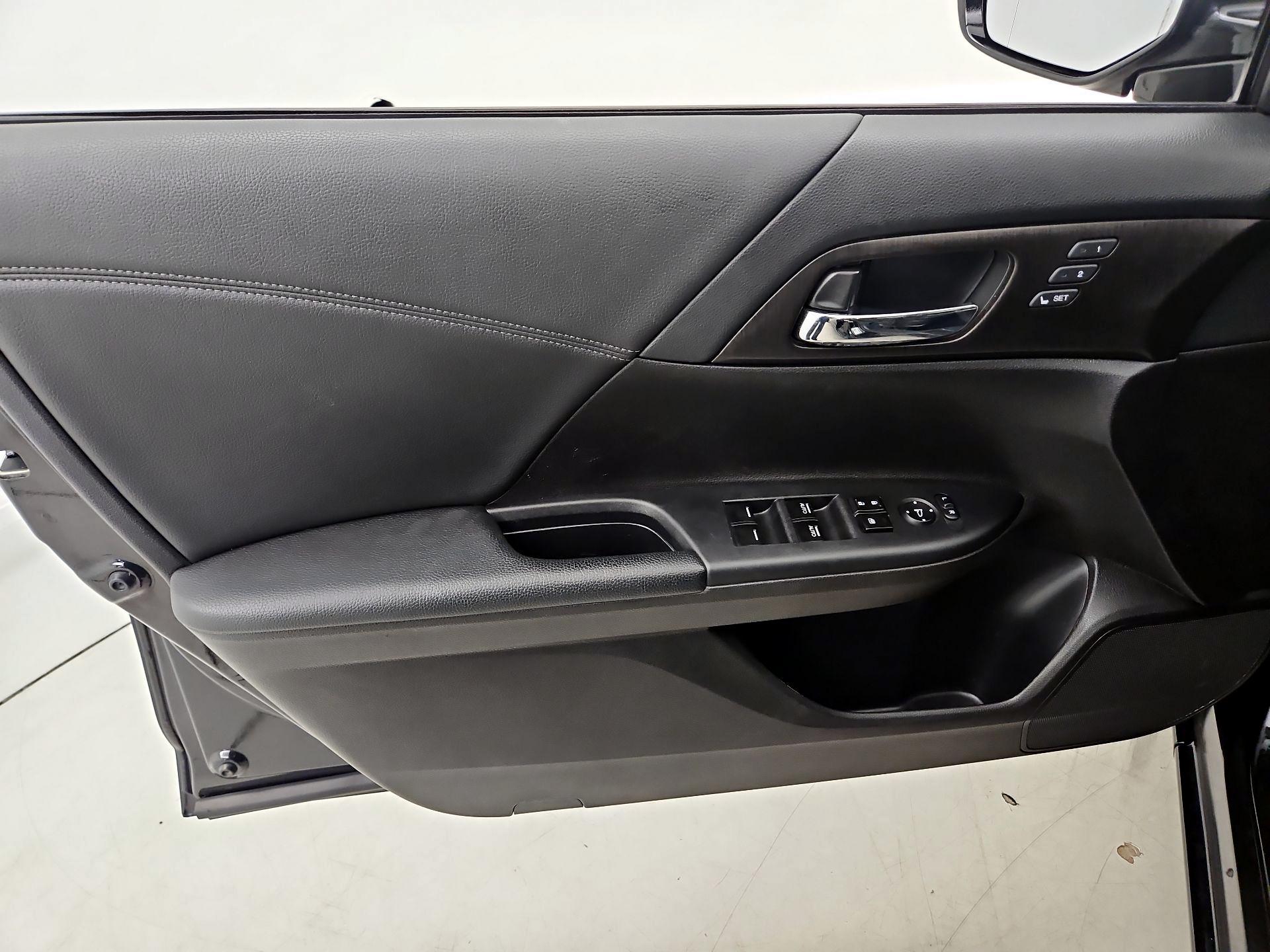 Thumbnail: 2014 Honda Accord - 12