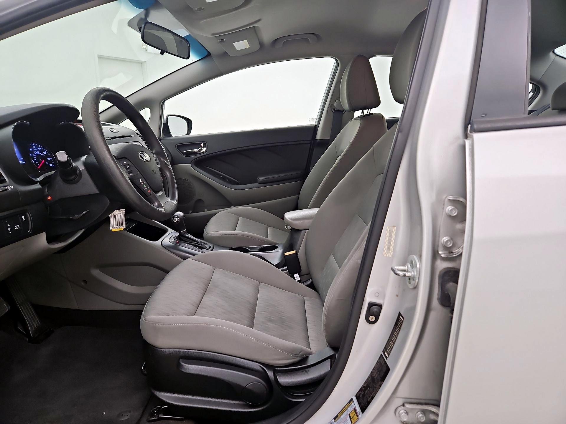 Thumbnail: 2015 Kia Forte - 11