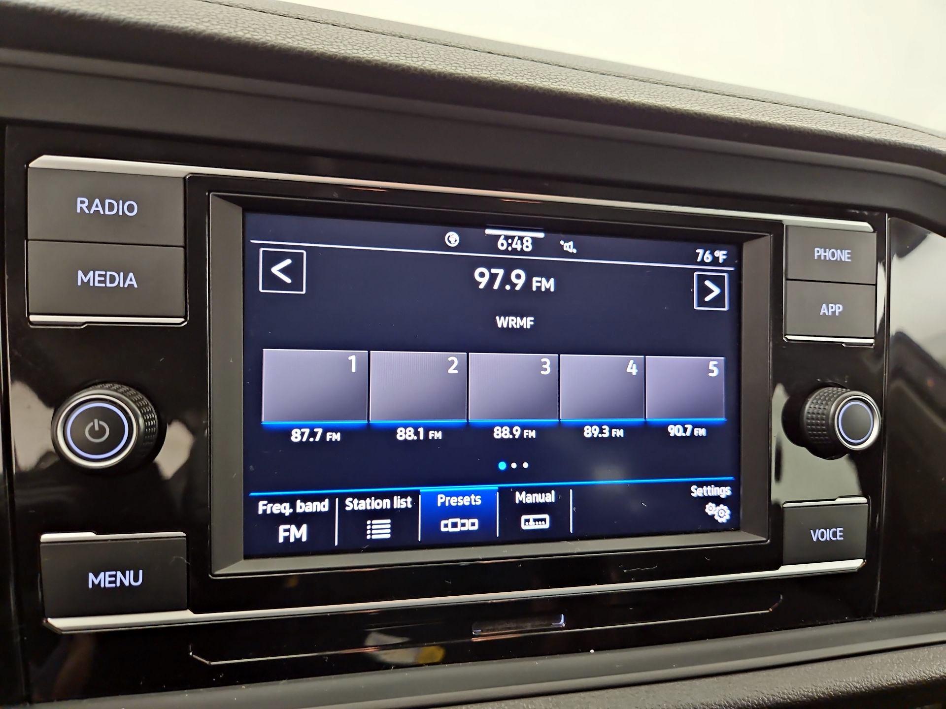 Thumbnail: 2022 Volkswagen Jetta - 15