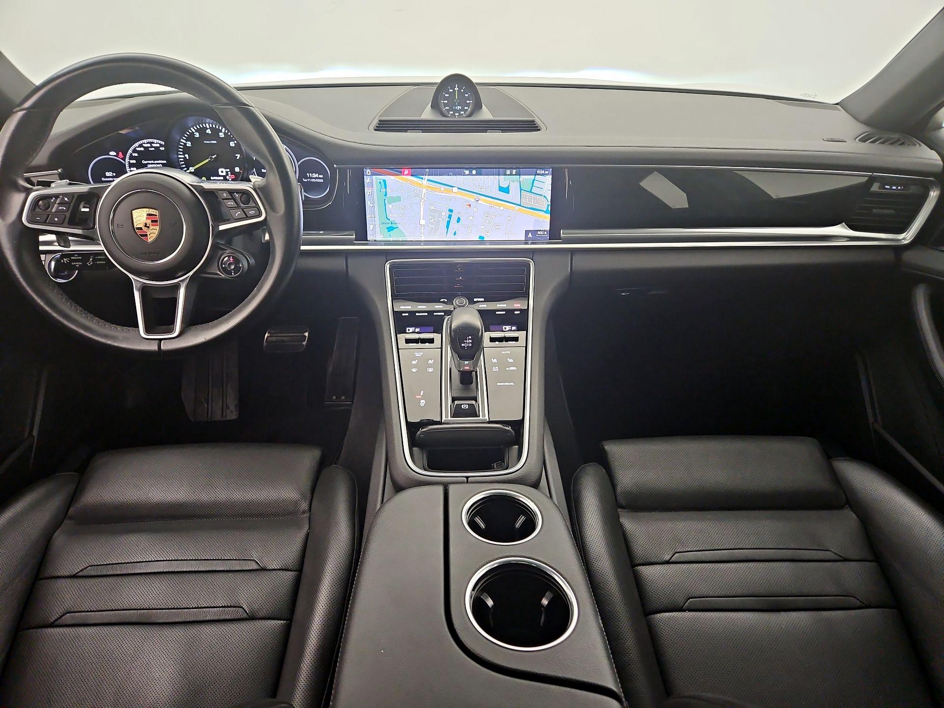 Thumbnail: 2020 Porsche Panamera - 9