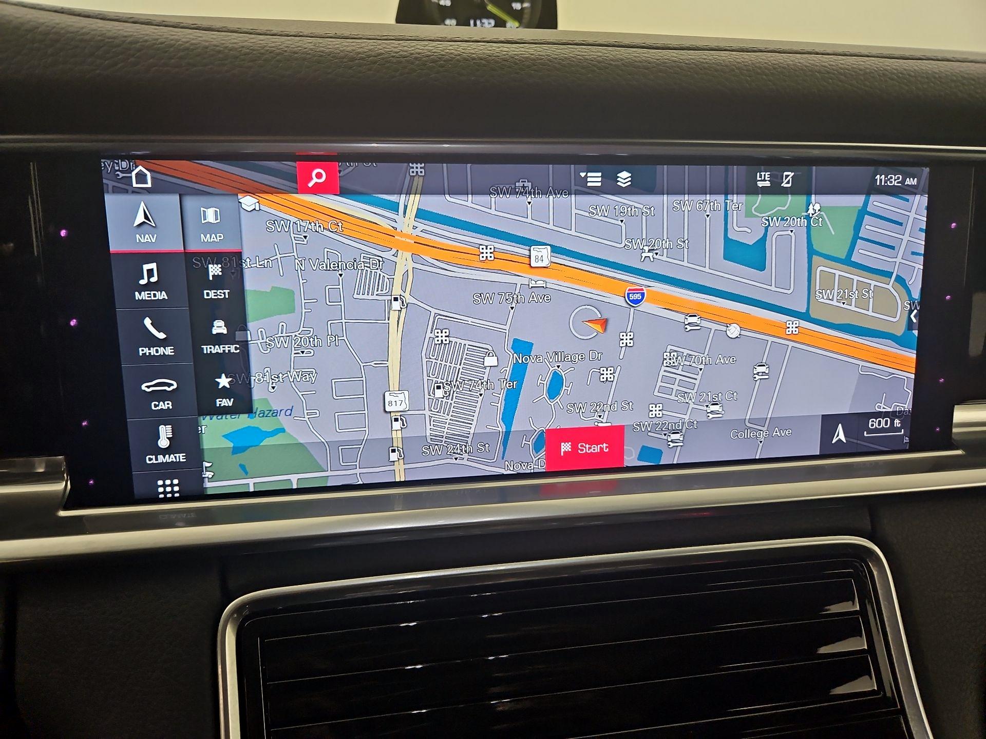 Thumbnail: 2020 Porsche Panamera - 14