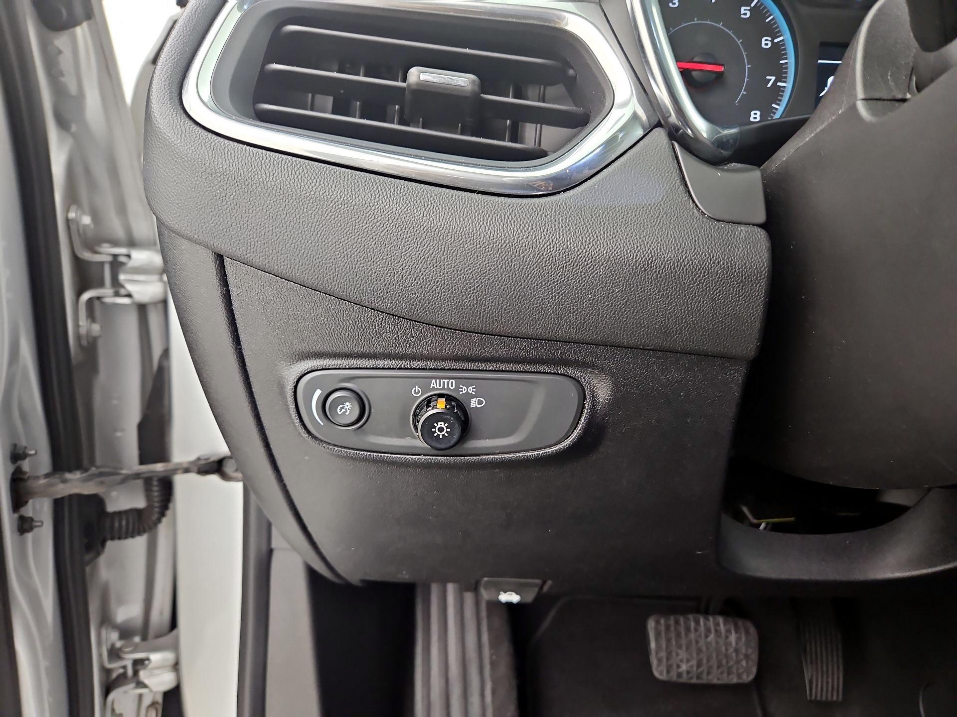 Thumbnail: 2018 Chevrolet Equinox - 13