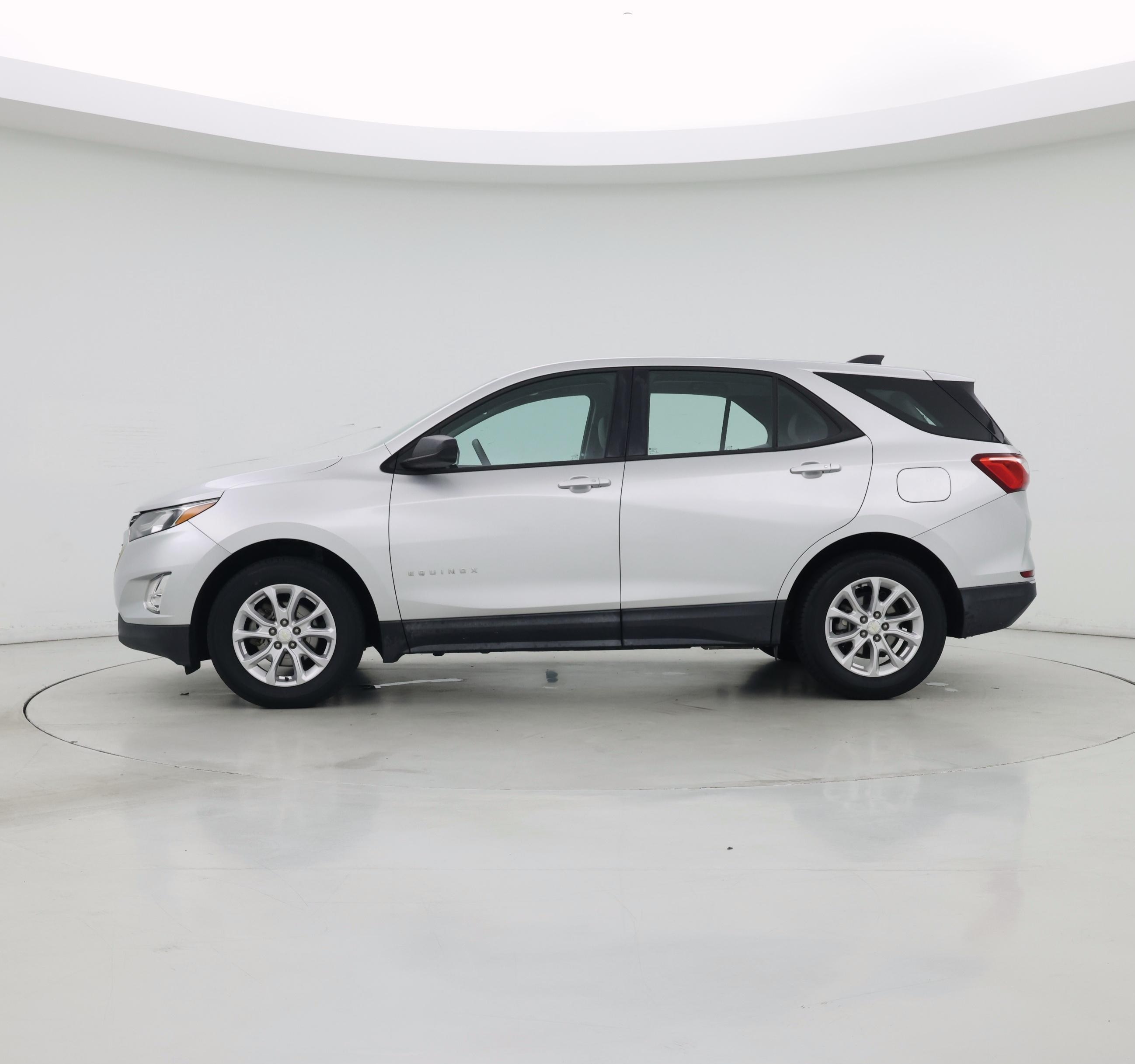 Thumbnail: 2018 Chevrolet Equinox - 3