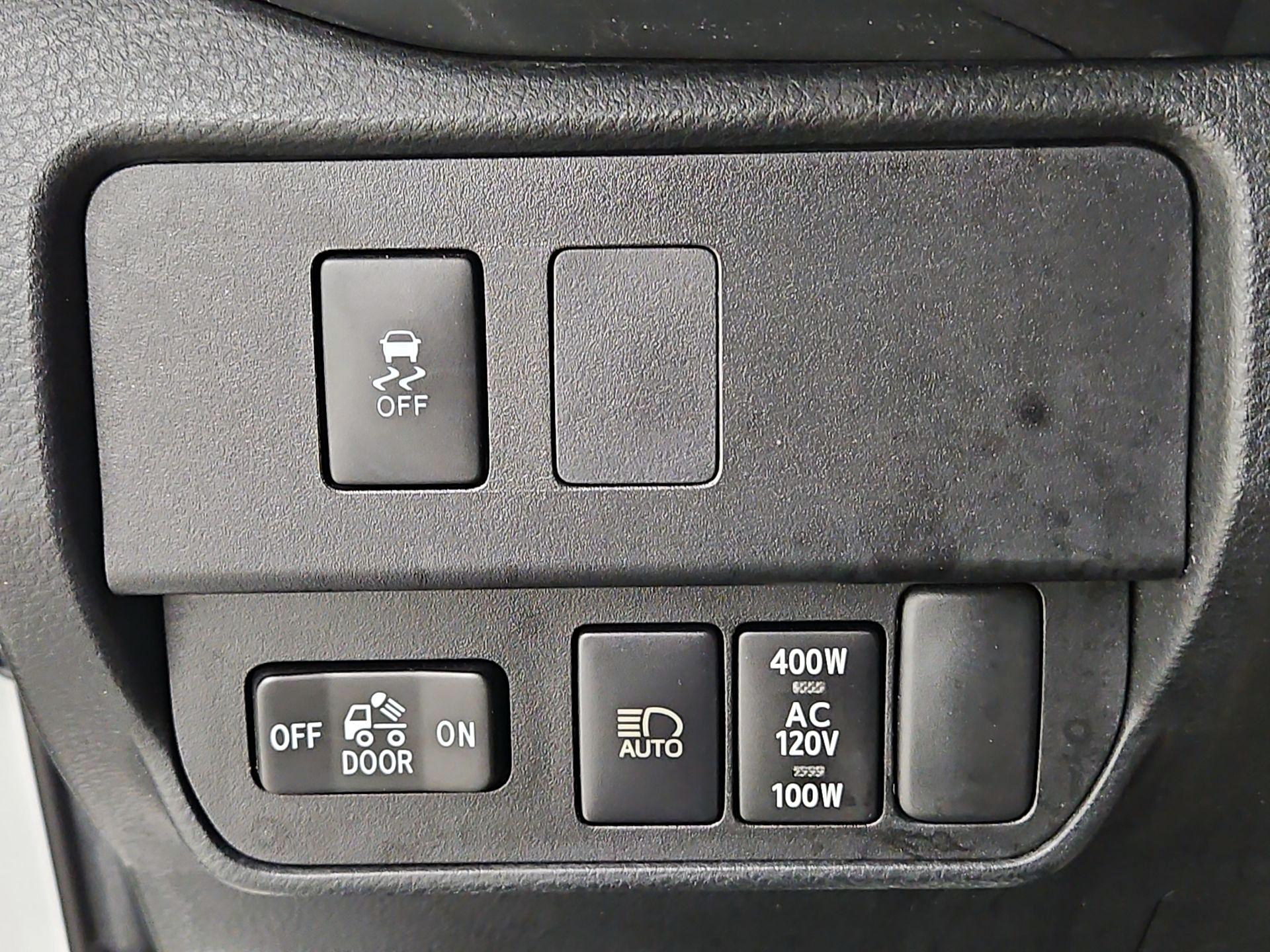 Thumbnail: 2022 Toyota Tacoma - 13