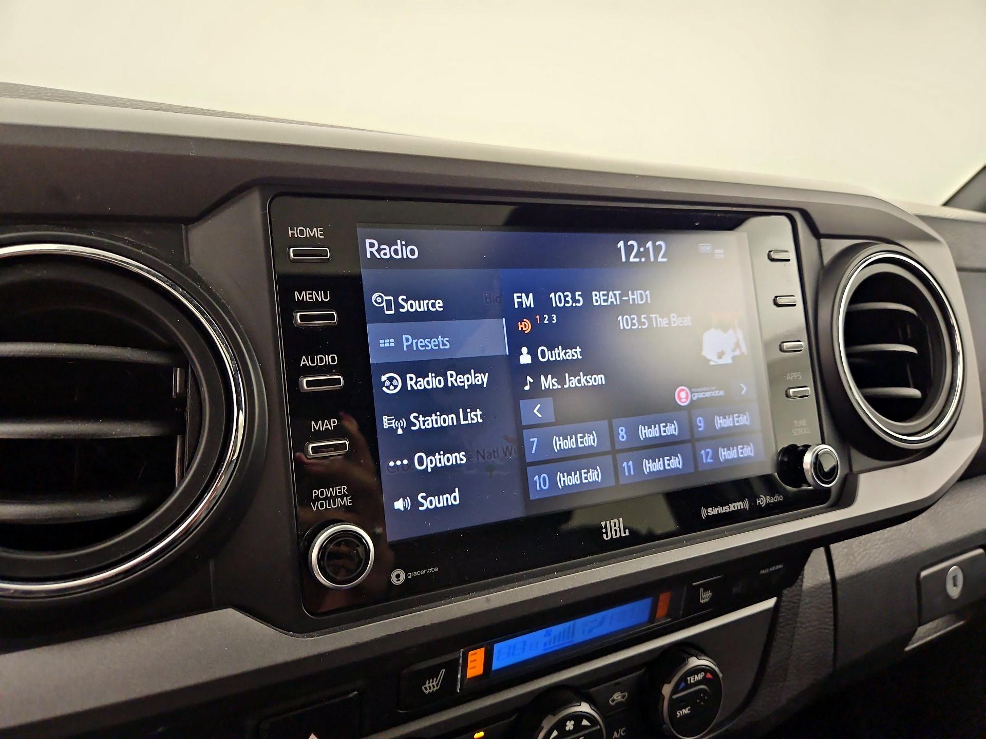 Thumbnail: 2022 Toyota Tacoma - 16