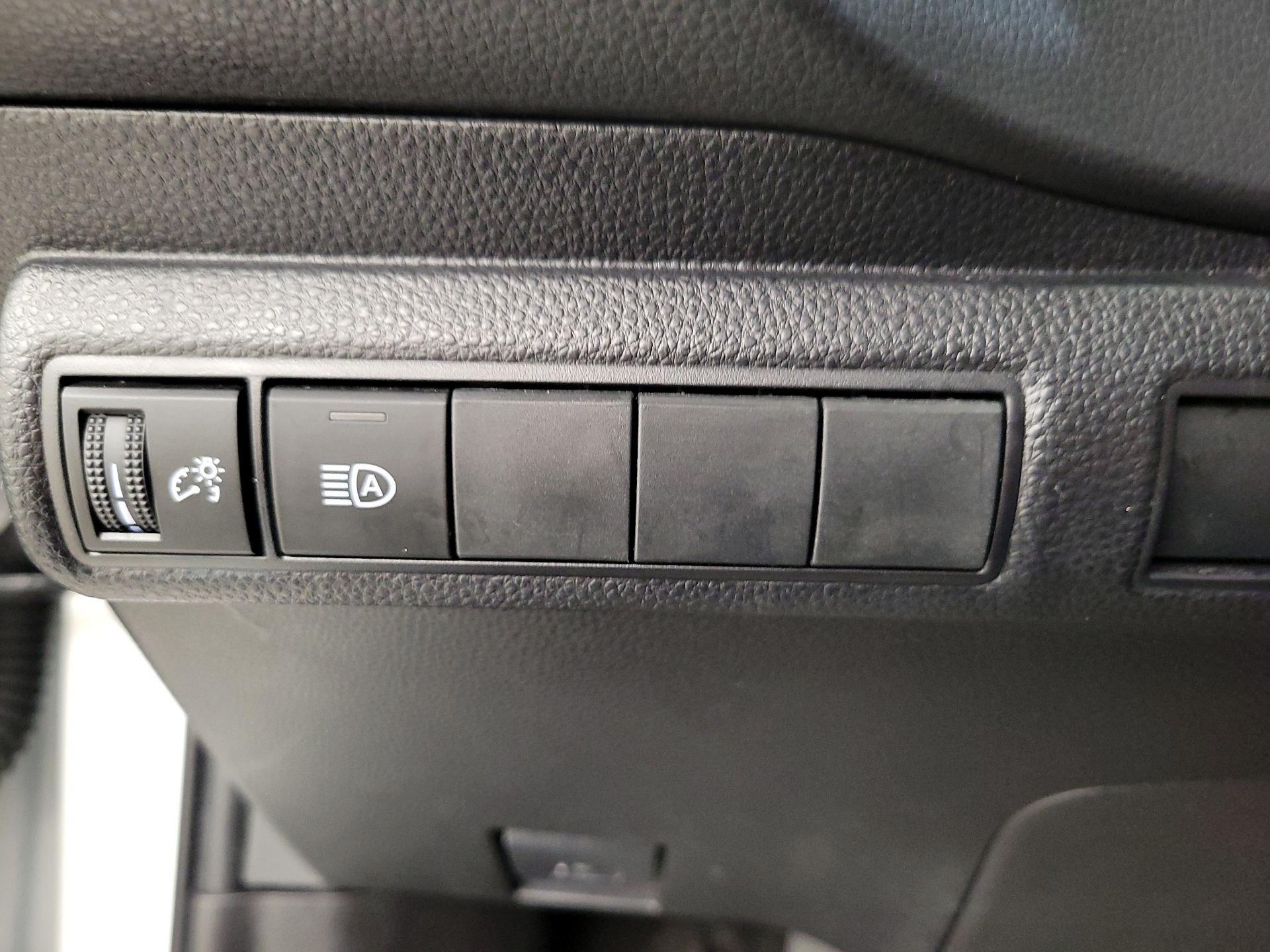 Thumbnail: 2022 Toyota Corolla - 13