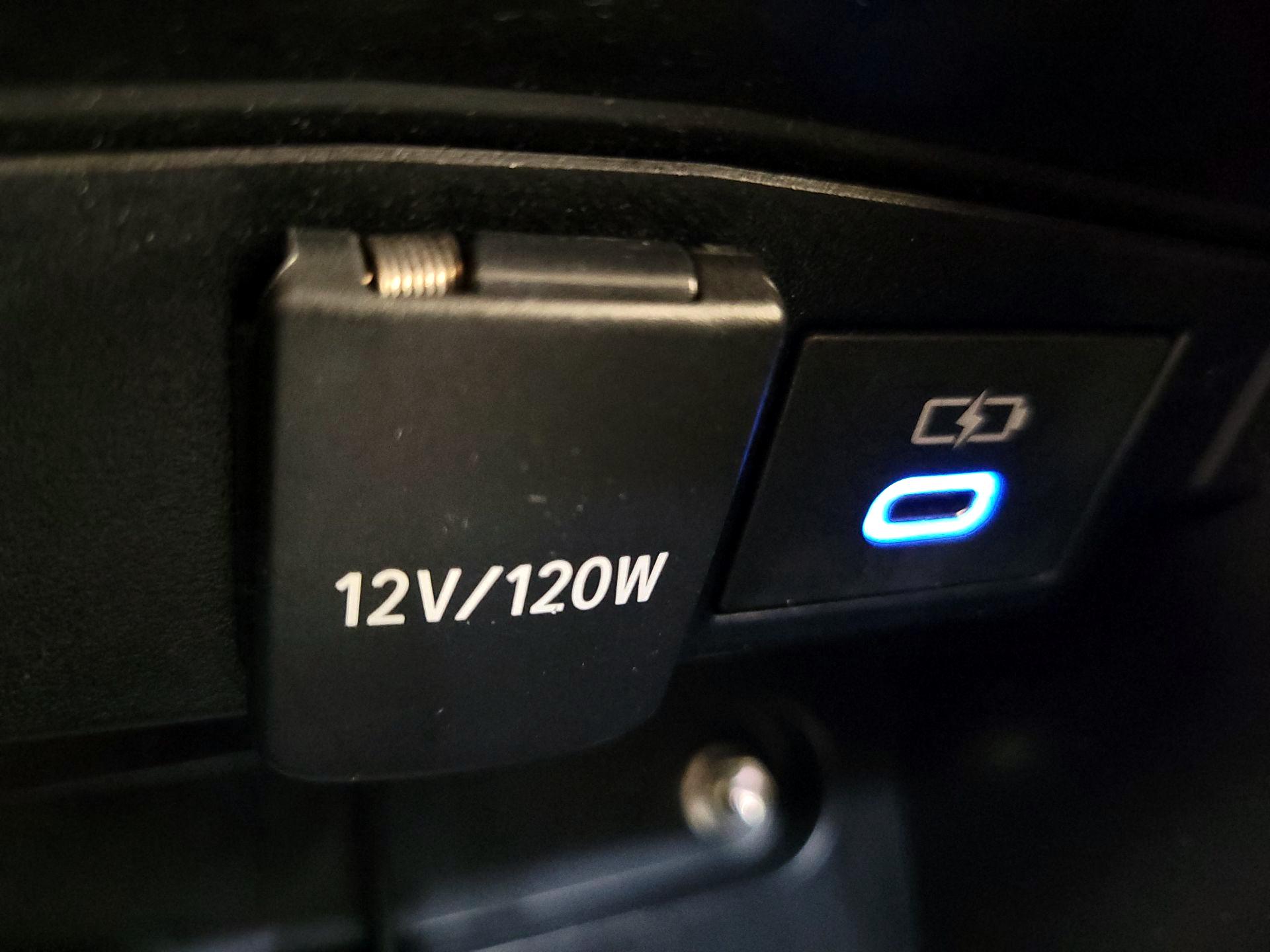 Thumbnail: 2022 Toyota Corolla - 18