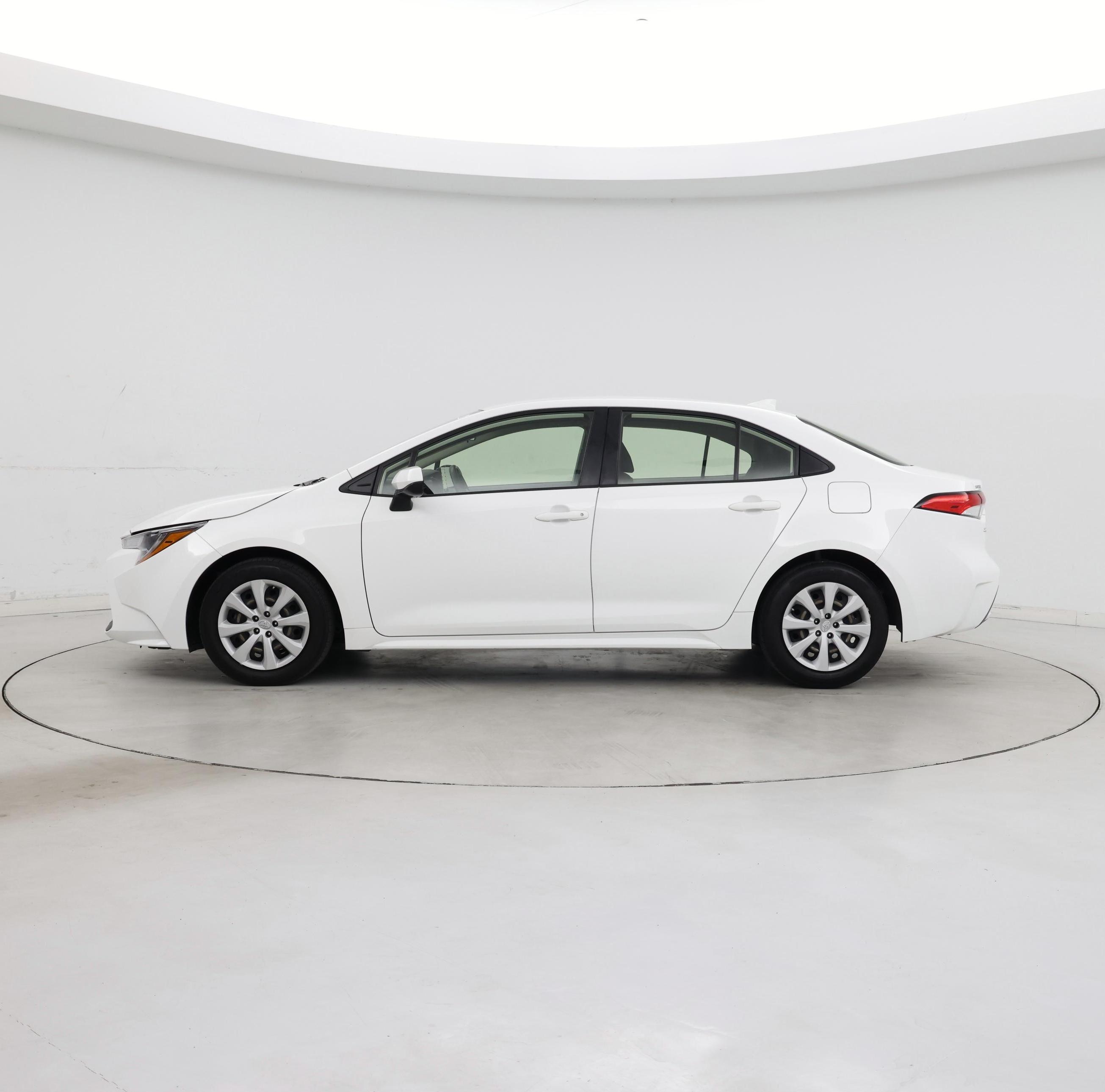 Thumbnail: 2022 Toyota Corolla - 3