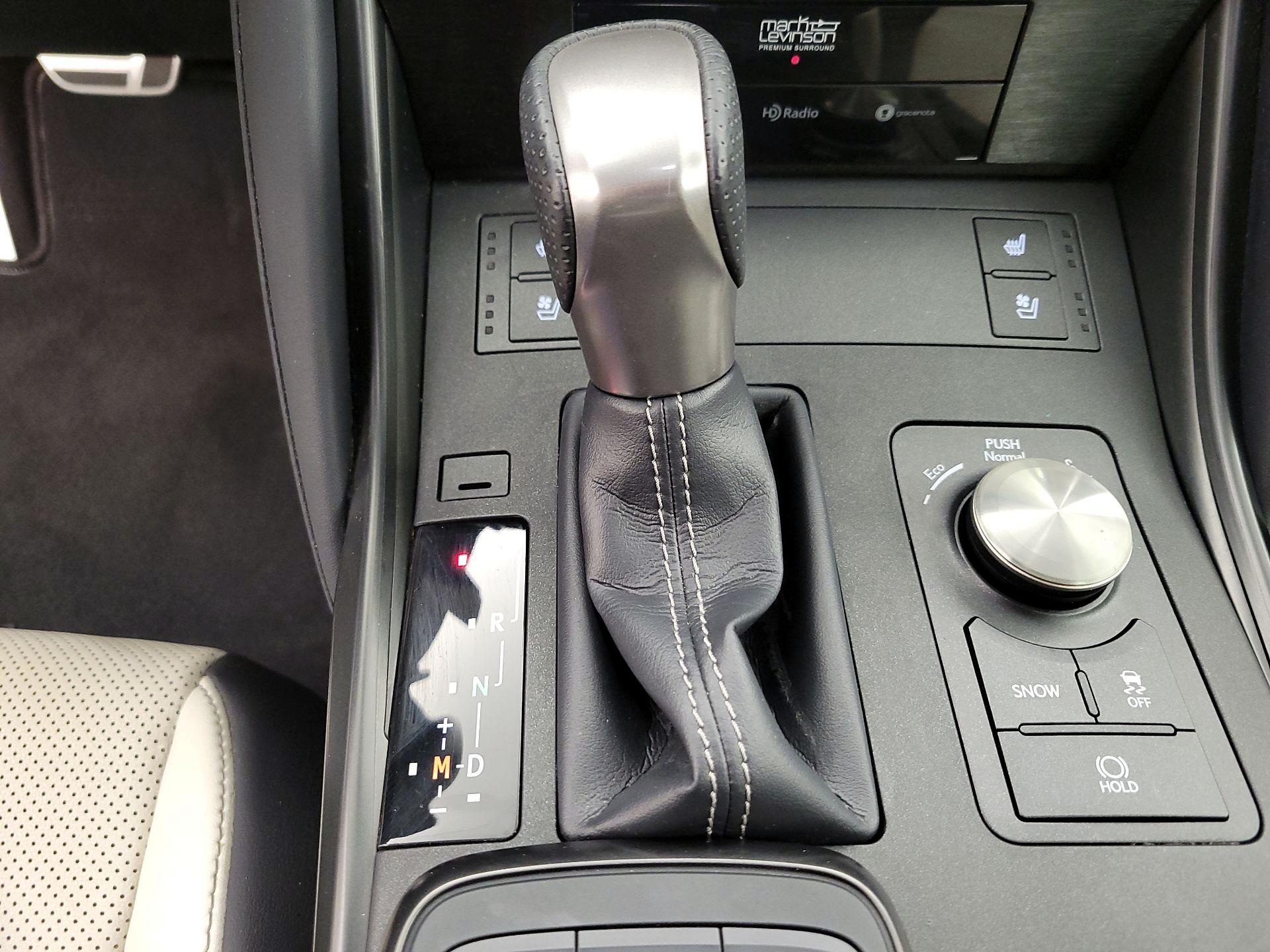 Thumbnail: 2022 Lexus IS - 18