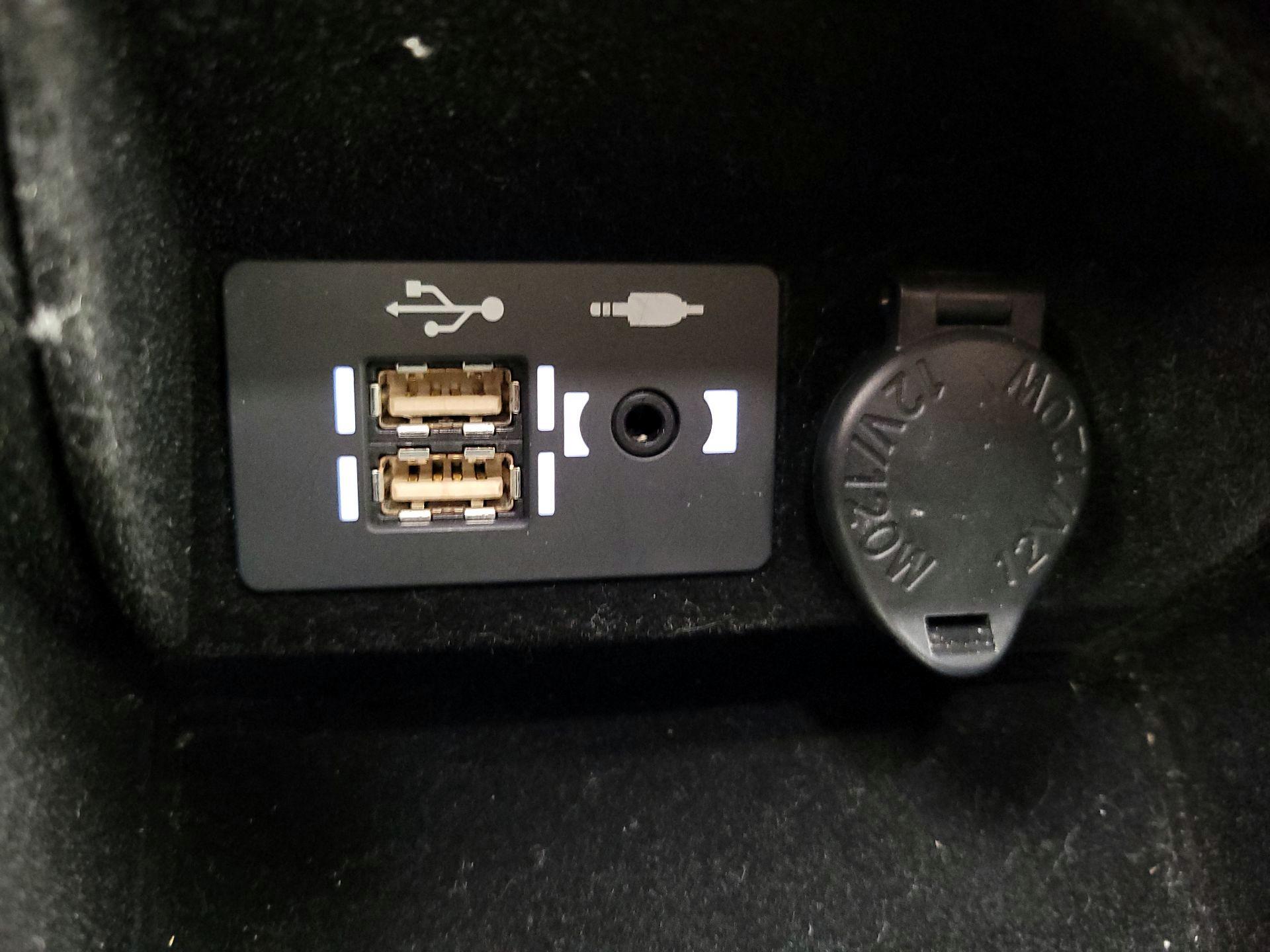 Thumbnail: 2022 Lexus IS - 19