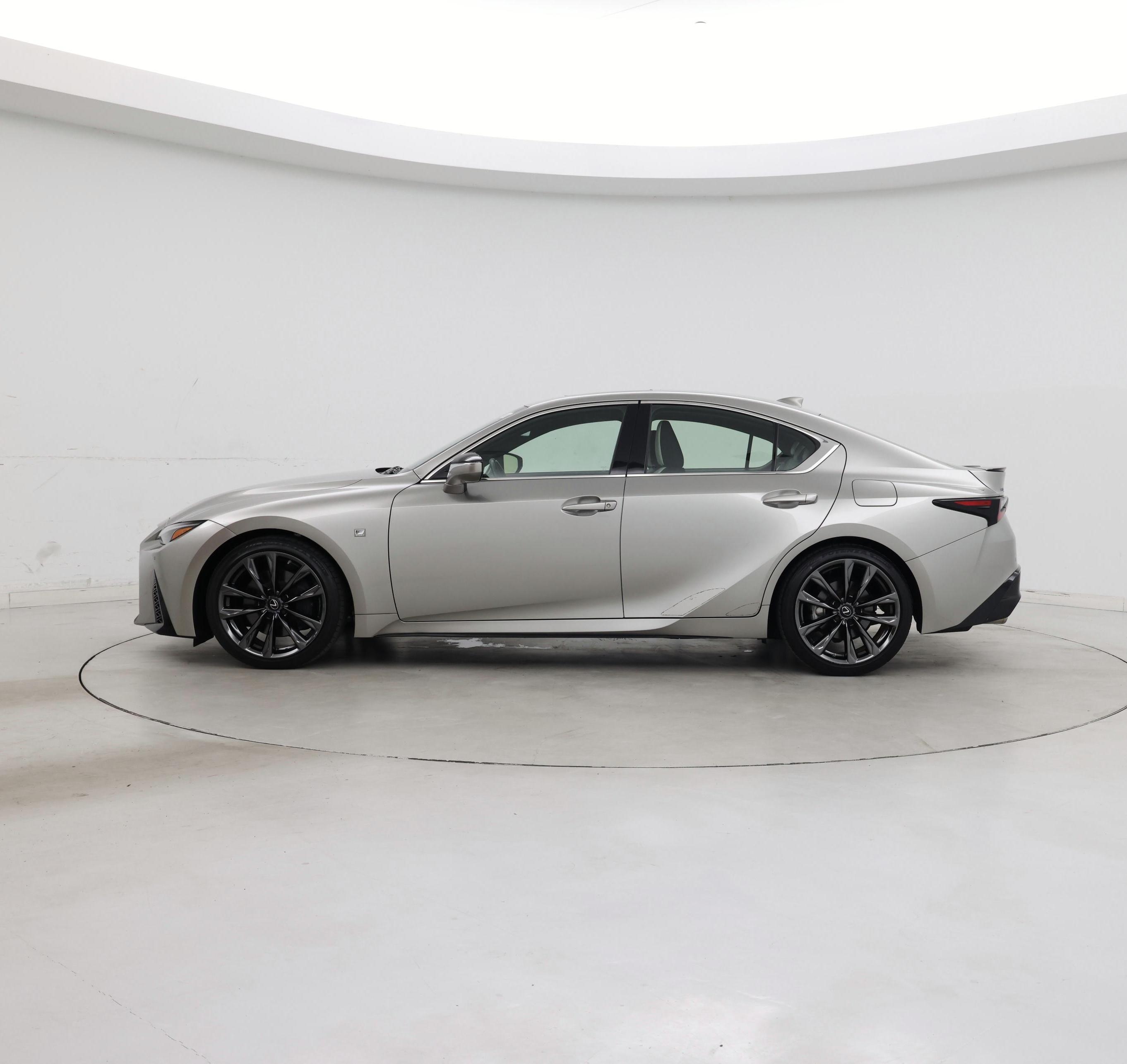 Thumbnail: 2022 Lexus IS - 3