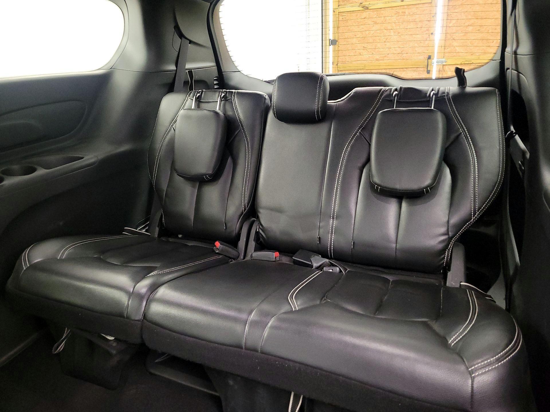 Thumbnail: 2020 Chrysler Pacifica - 20