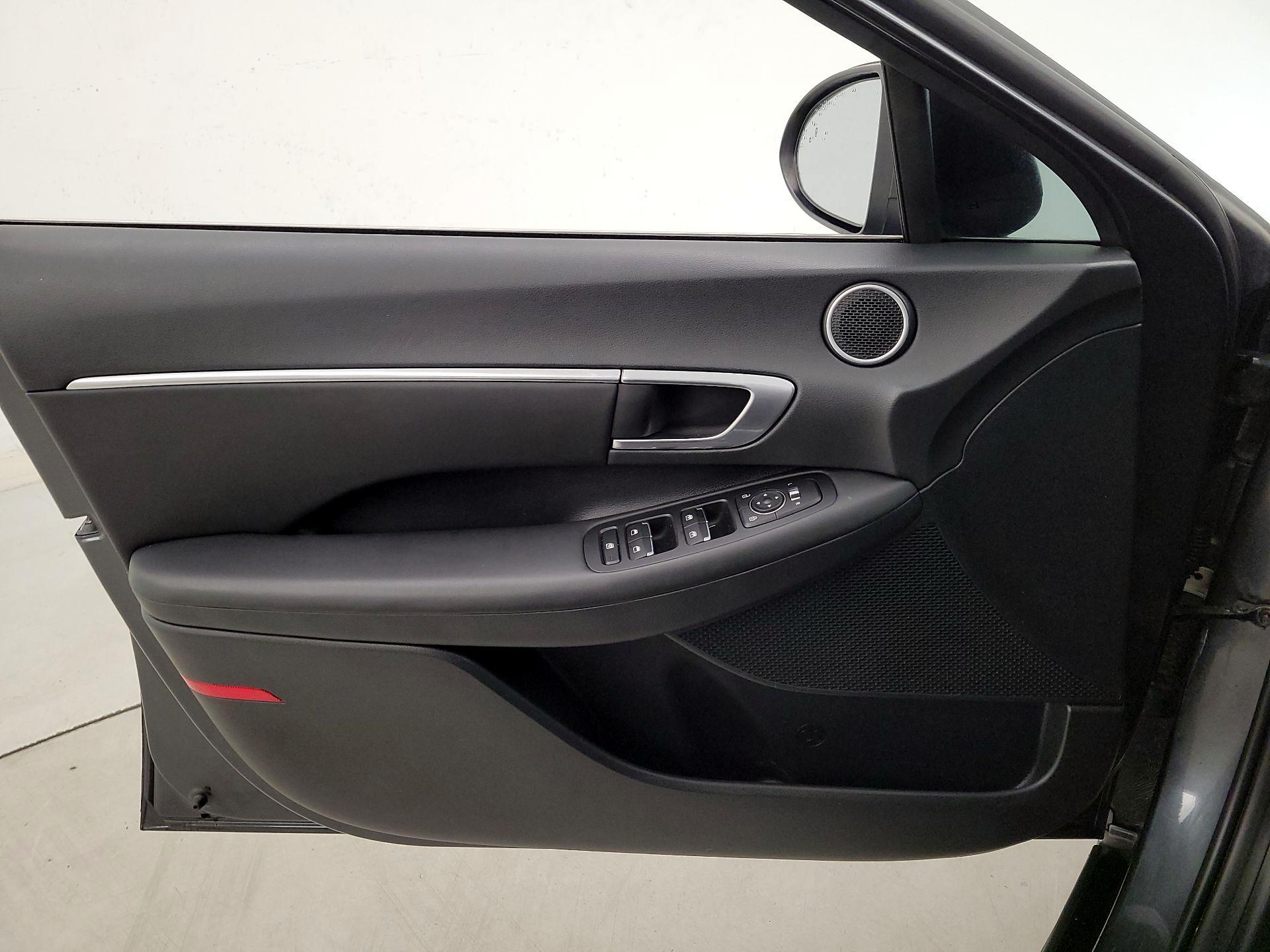 Thumbnail: 2023 Hyundai Sonata - 12