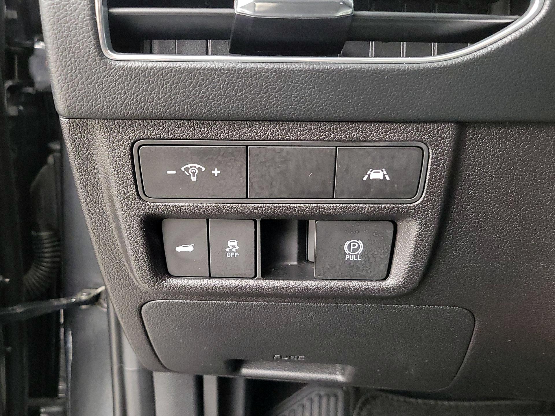 Thumbnail: 2023 Hyundai Sonata - 13