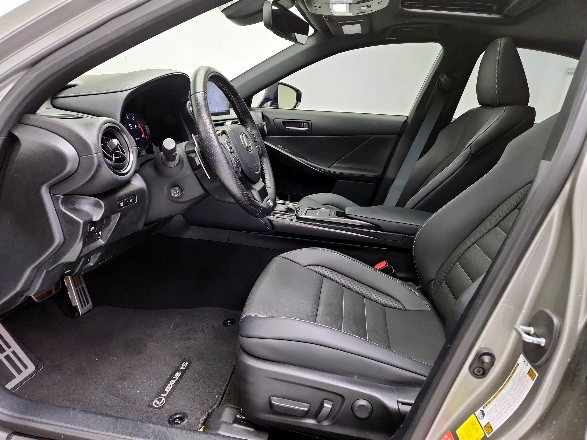 Thumbnail: 2023 Lexus IS - 11