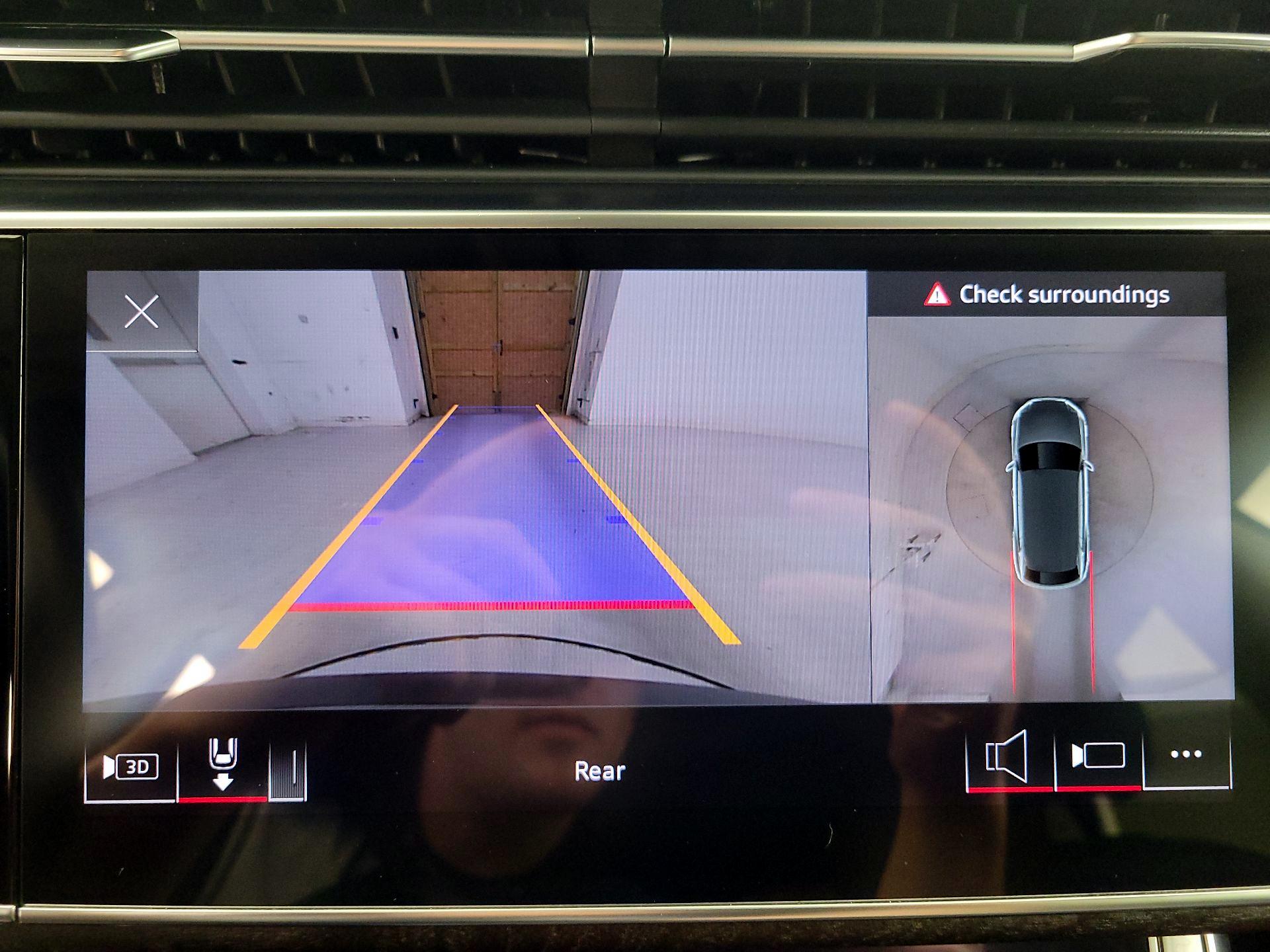 Thumbnail: 2022 Audi Q8 - 15