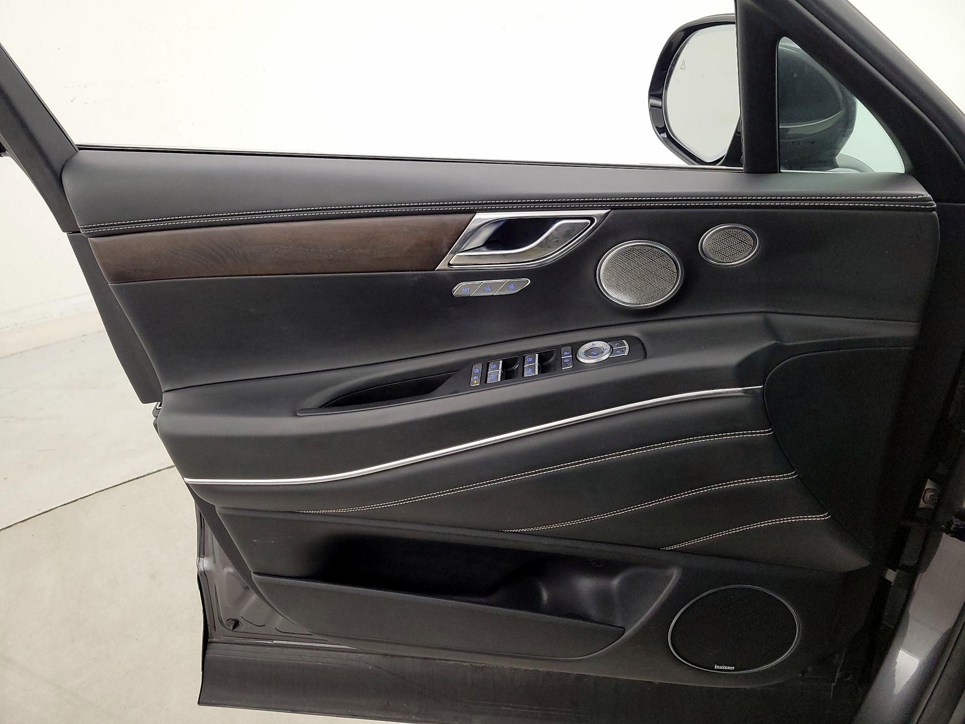 Thumbnail: 2022 Genesis GV80 - 12