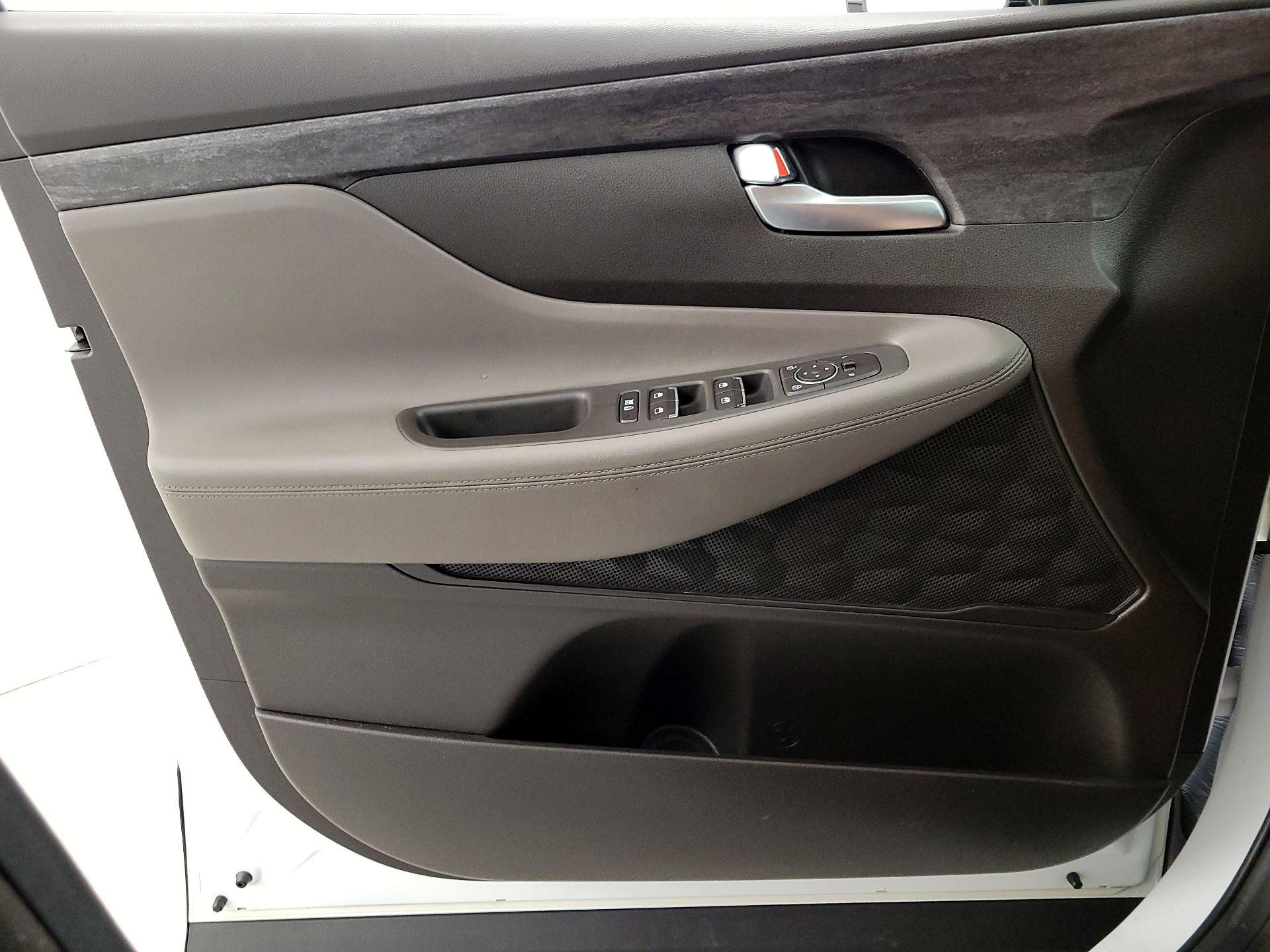 Thumbnail: 2020 Hyundai Santa Fe - 12