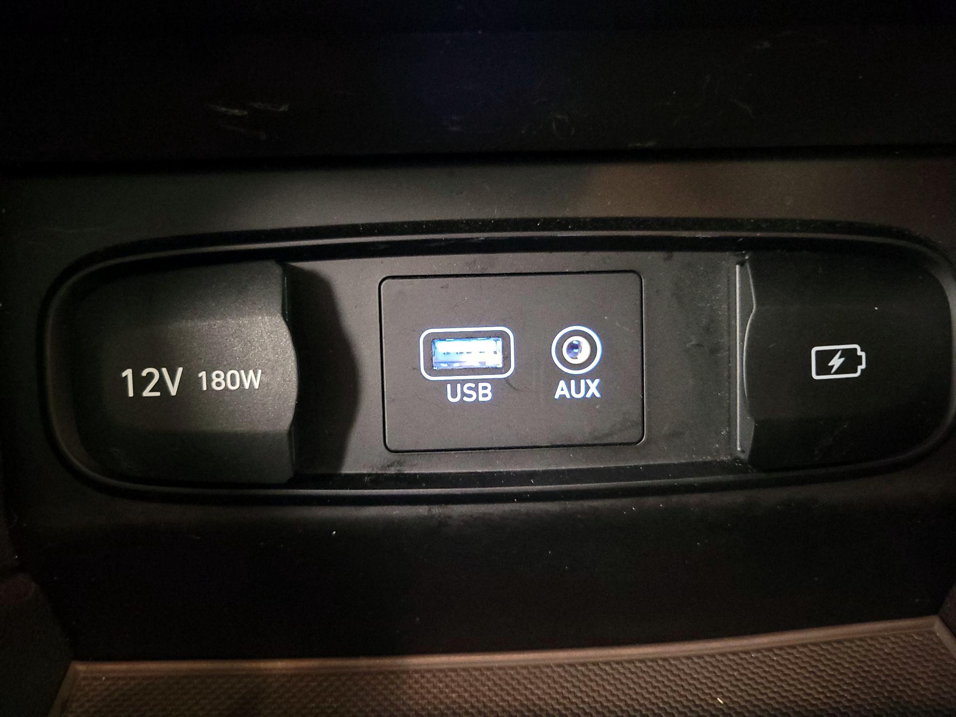 Thumbnail: 2020 Hyundai Santa Fe - 18