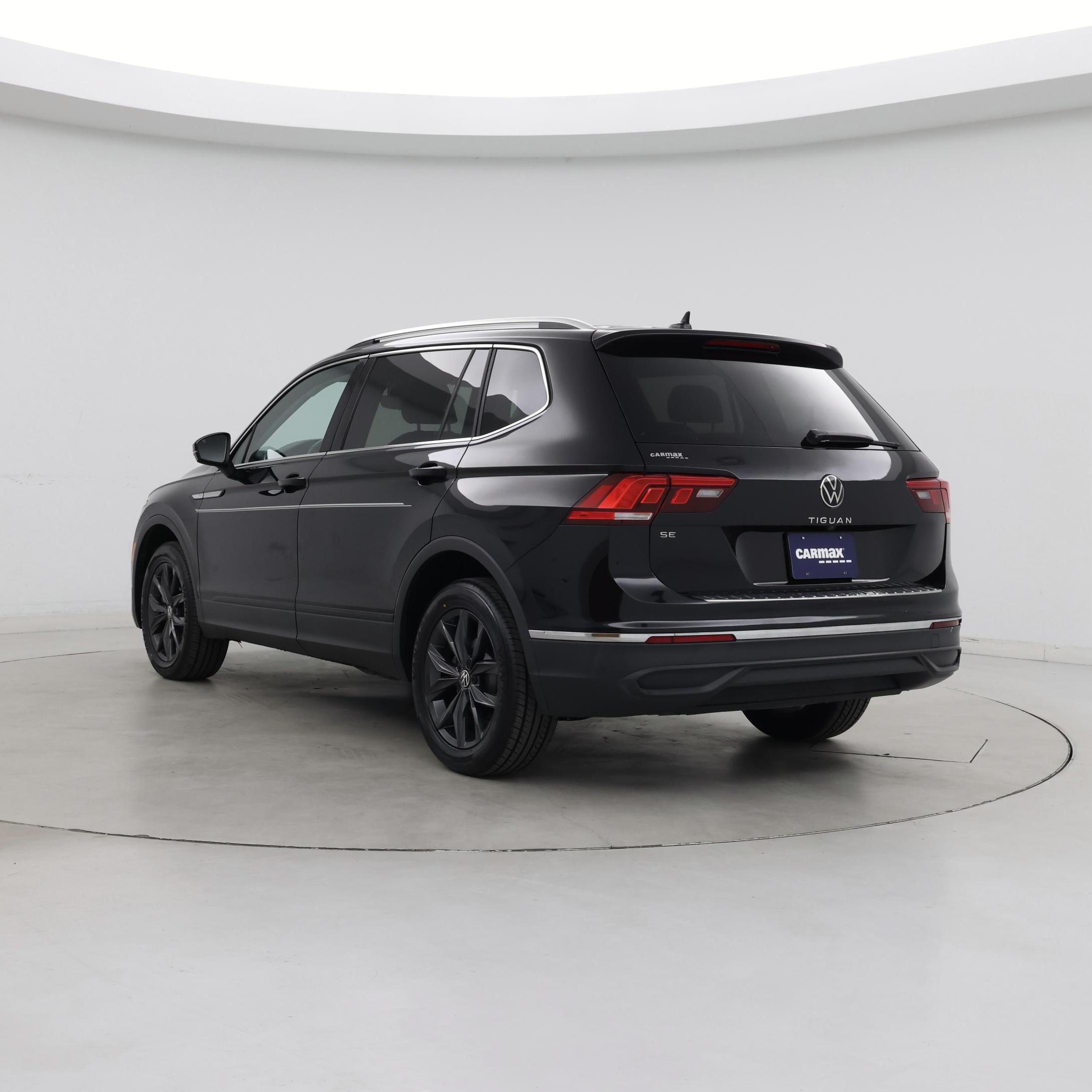 Thumbnail: 2022 Volkswagen Tiguan - 2