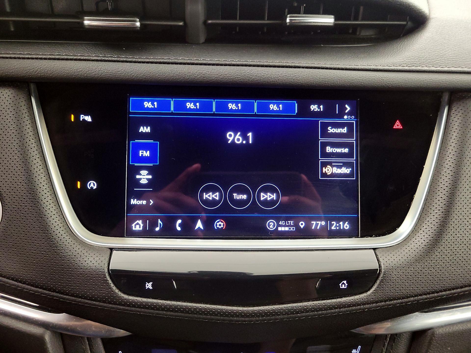 Thumbnail: 2024 Cadillac XT5 - 15