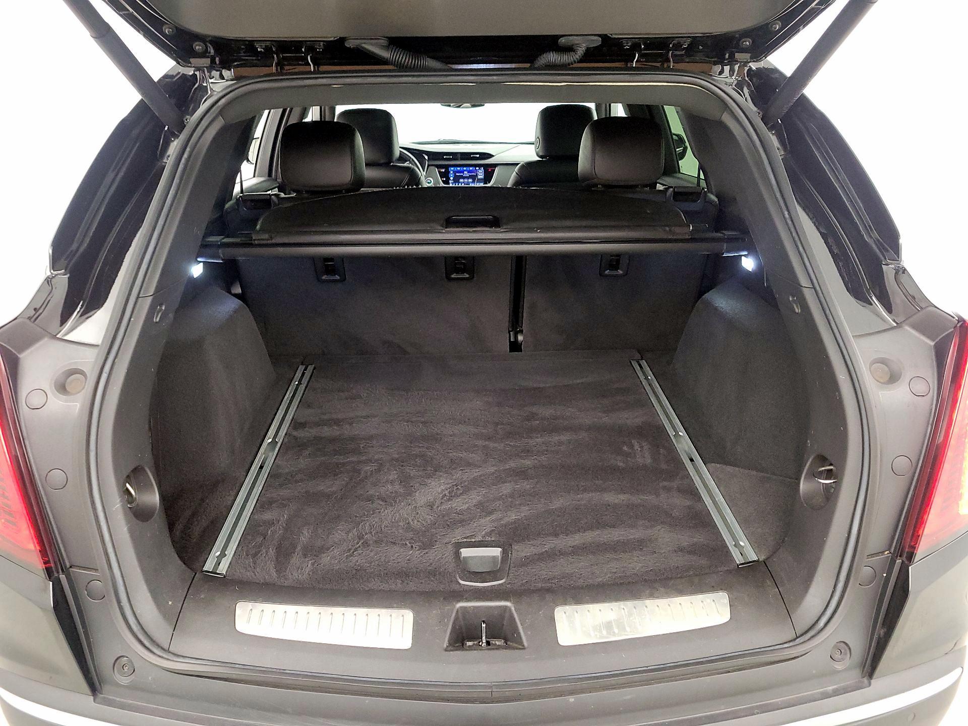 Thumbnail: 2024 Cadillac XT5 - 20