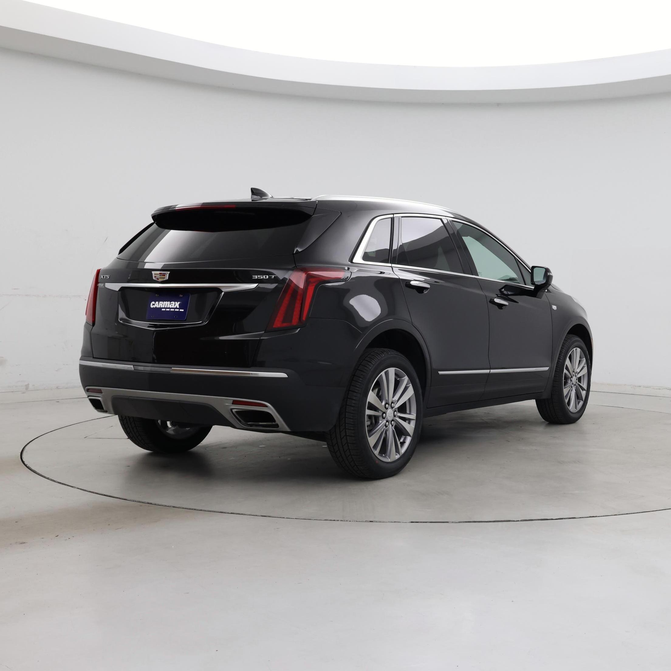 Thumbnail: 2024 Cadillac XT5 - 8