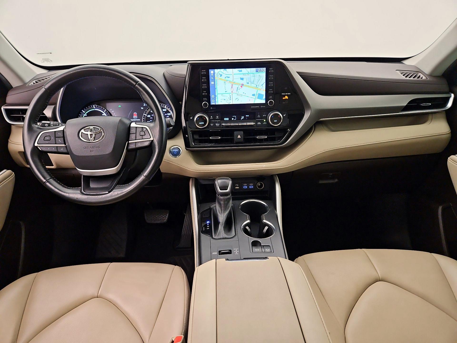 Thumbnail: 2022 Toyota Highlander - 9